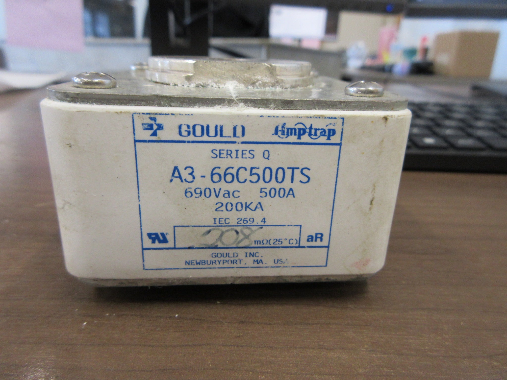 Gould Amp-Trap Fuse A3-66C500TS Ser. Q 500A 690V Used