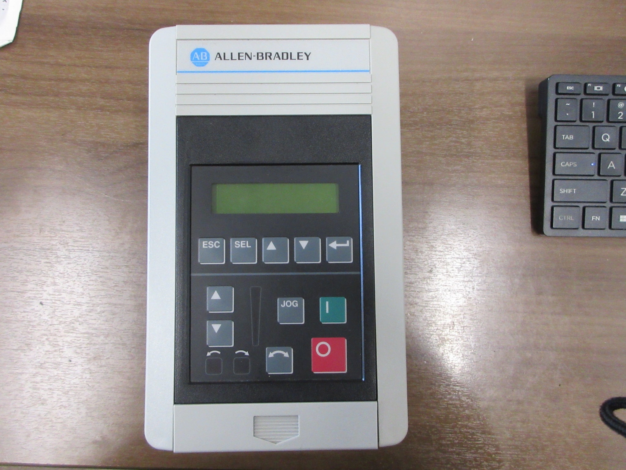 Allen-Bradley AC Drive 1305-AA03A Ser. C 0.75 HP 3Ph Used