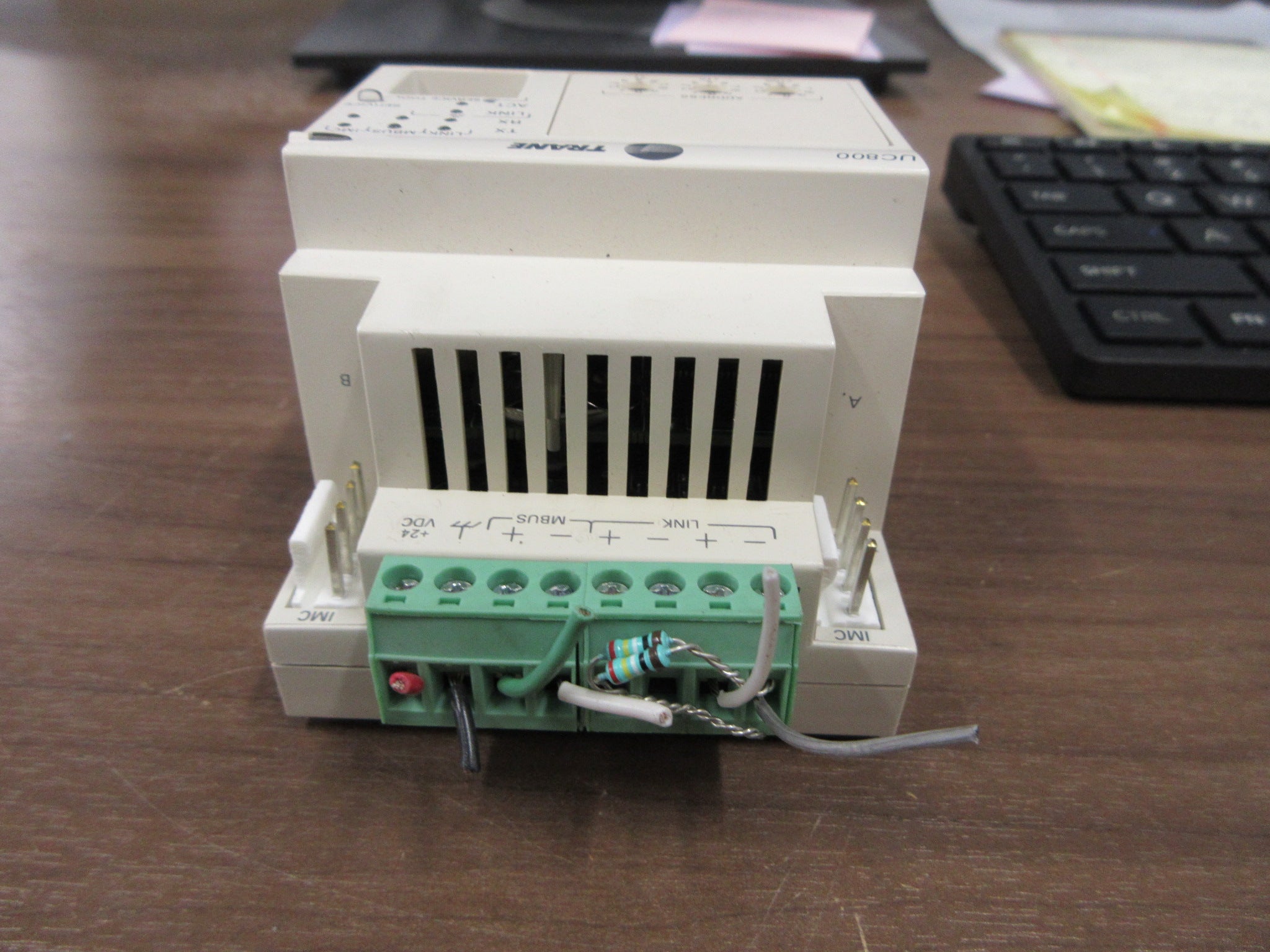 Trane UC800 Chiller Control Module X13651144-01 Rev. G 24VDC 210 mA Used