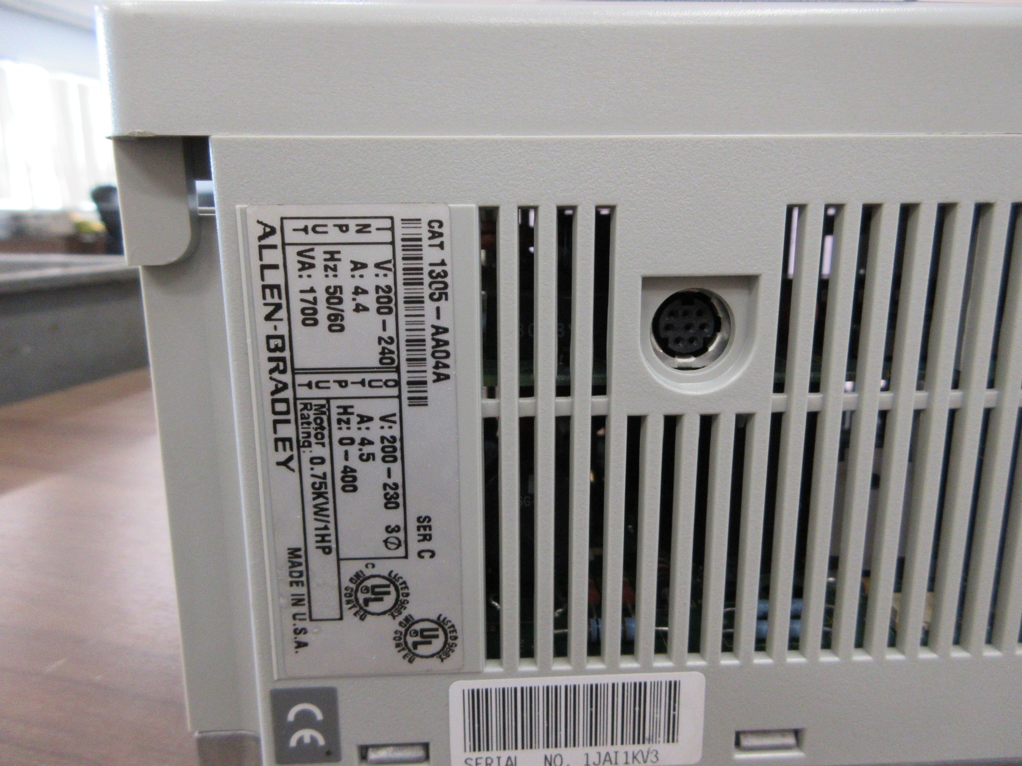 Allen-Bradley AC Drive 1305-AA04A Ser. C * No Keypad * 1HP 3Ph Used