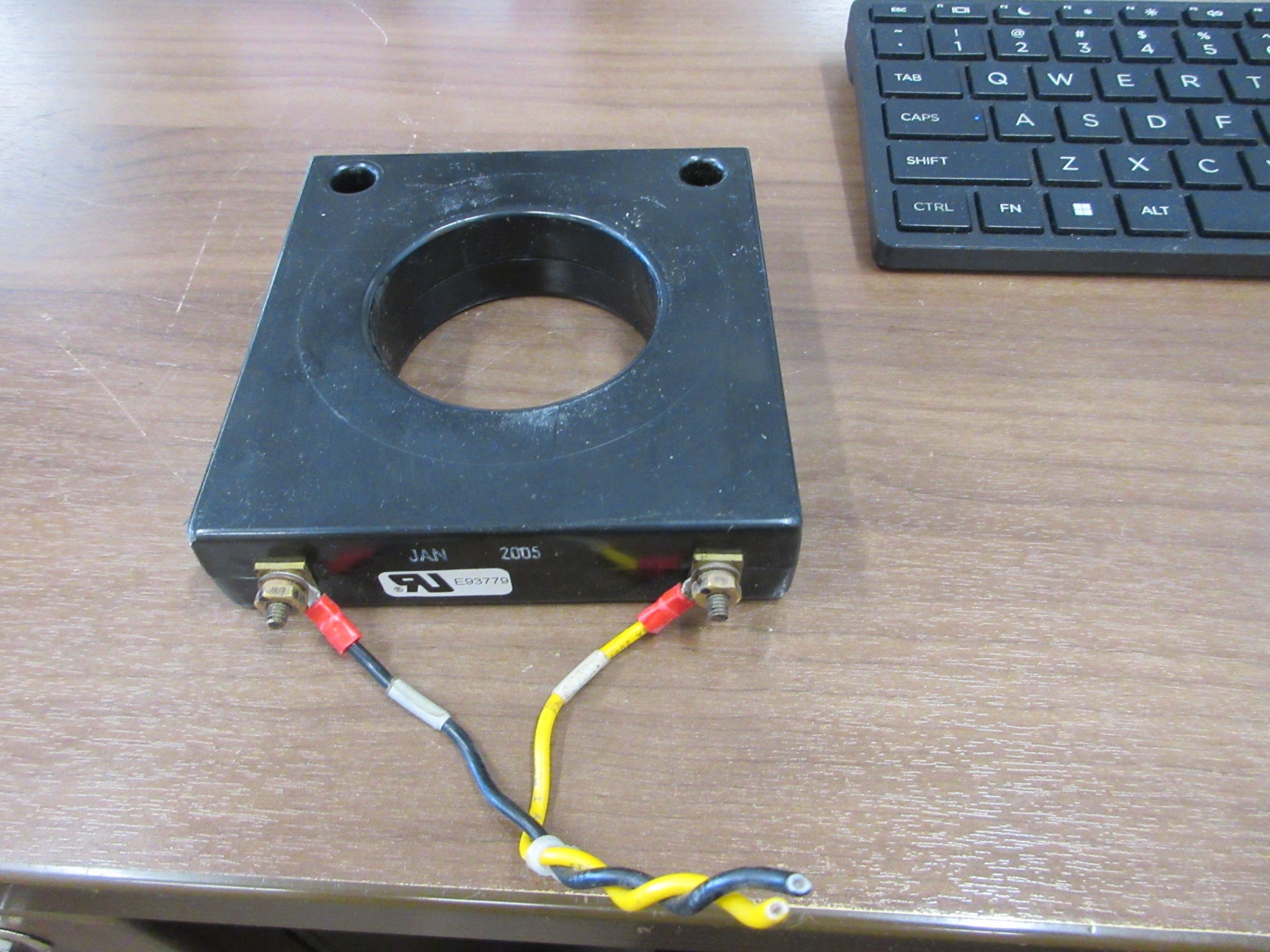 CR Magnetics Current Transformer CR7SHT-152 Ratio 1500:5A 600V 50-400Hz Used