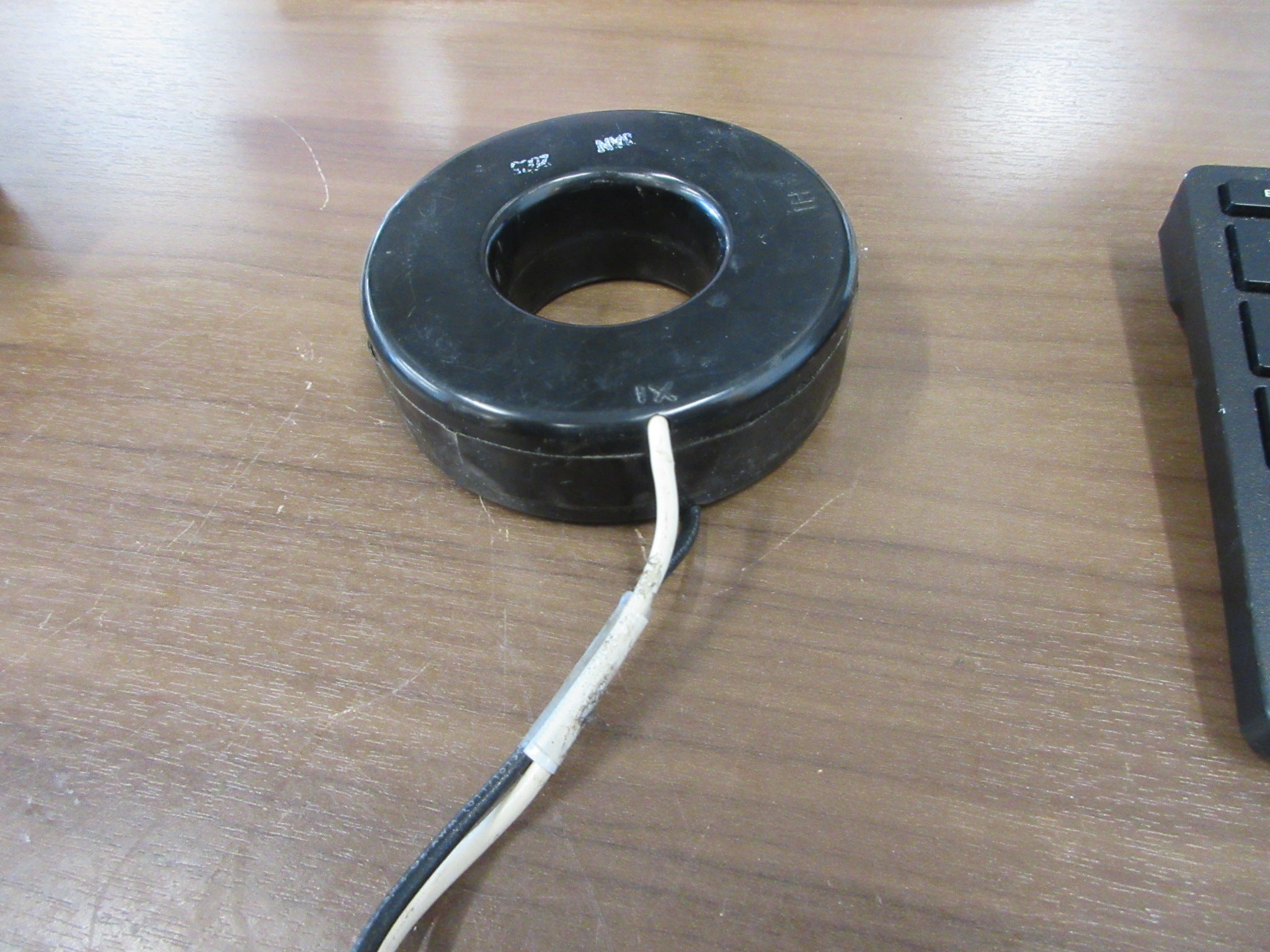 CR Magnetics Current Transformer CR5RL-5000T 600V 50-400Hz 10KW BIL Used