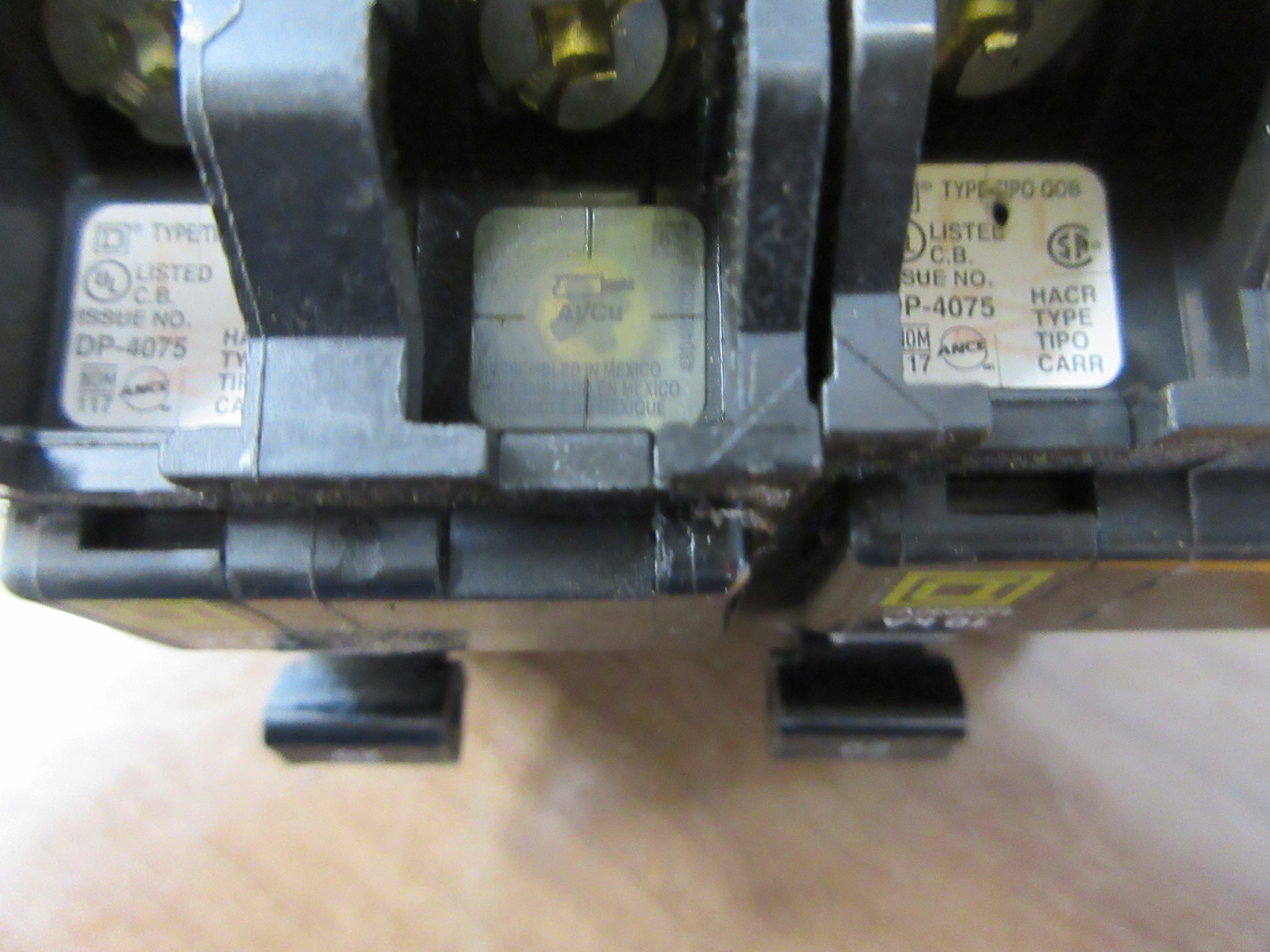 Square D Circuit Breaker QOB220 20A 120/240V 2P Lot of 2 Used