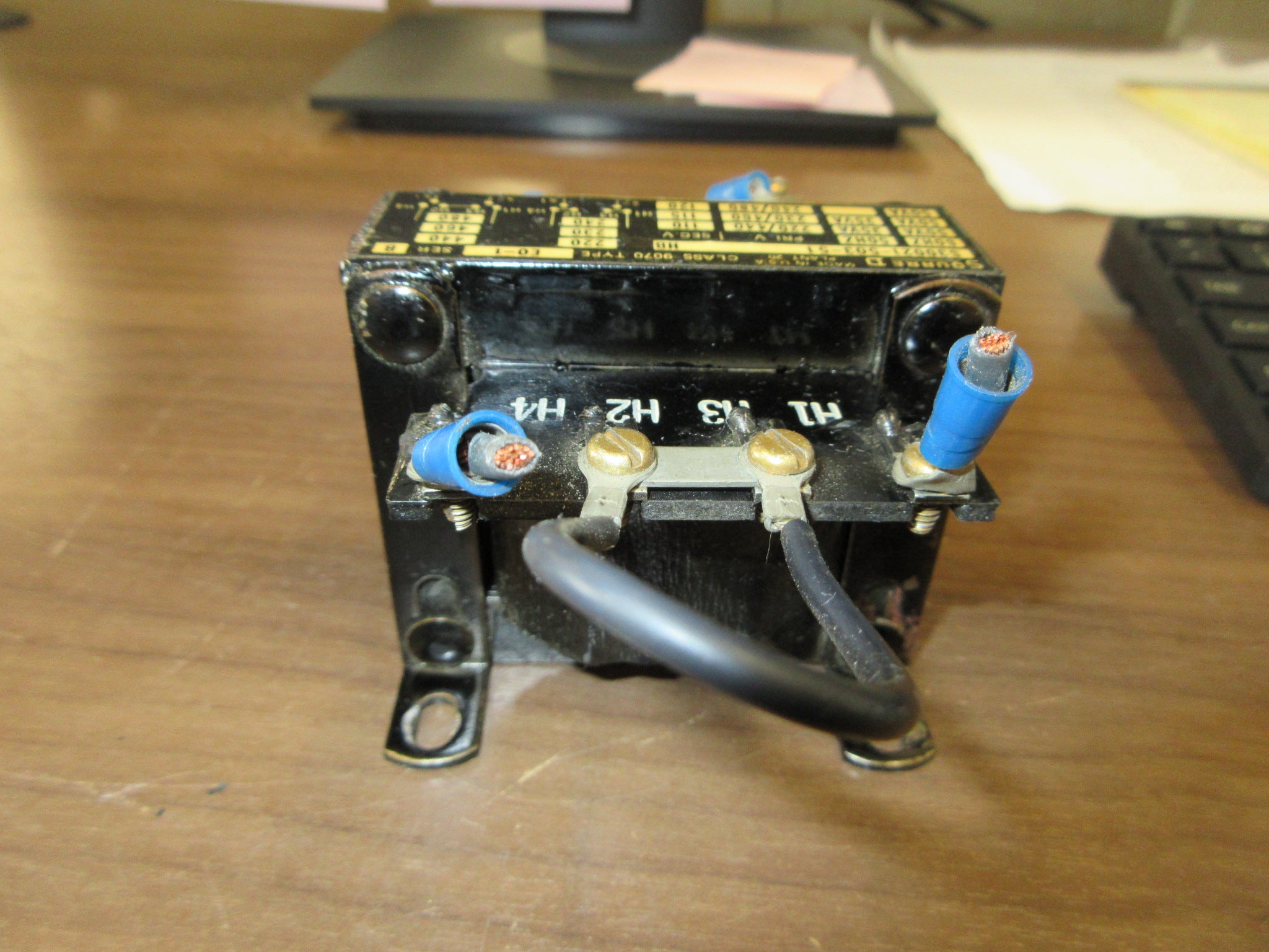 Square D Control Transformer 9070 E0-1 0.050kVA Pri:240/480V Sec:120V Used