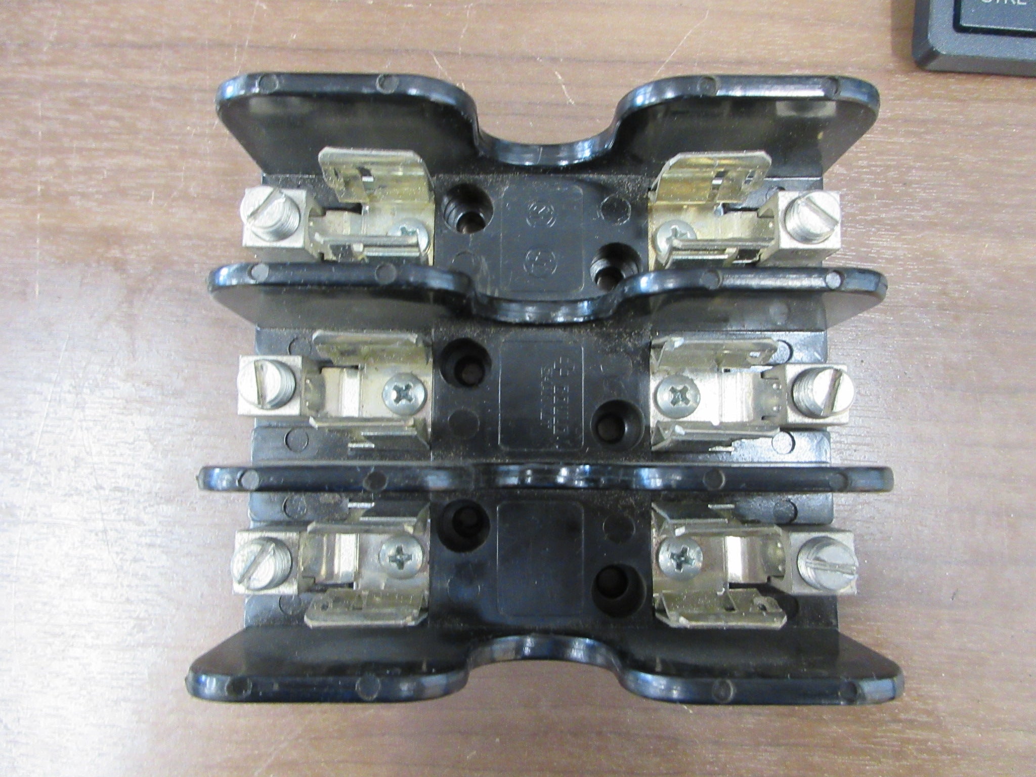 Gould Shawmut Fuse Holder 20608 60AM 250V 3P Used