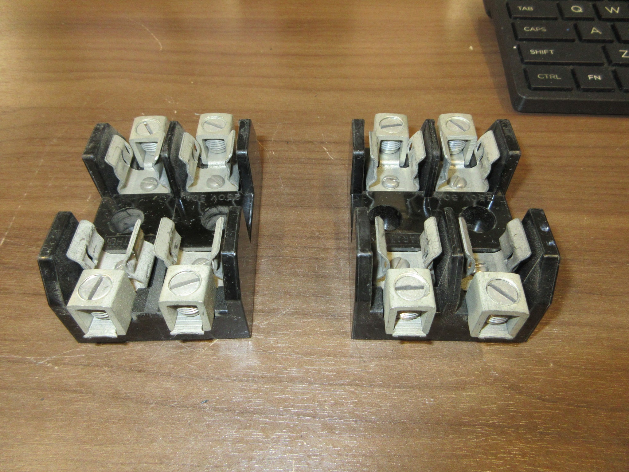 Marathon Fuse Holder F30A2B 30A 250V 2P * Lot of 2* Used