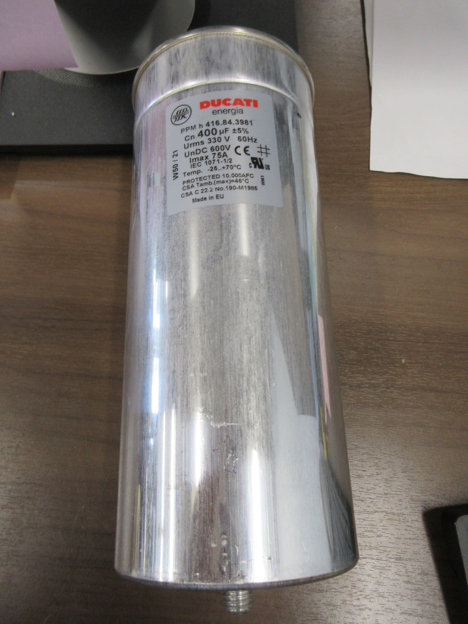 Ducati Capacitor 416.84.3981 400 uF 330 VDC 600 VDC Used