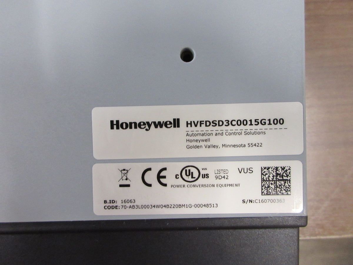 Honeywell SmartVFD AC Drive HVFDSD3C0015G100 1.5 HP 3Ph W /Keypad Used