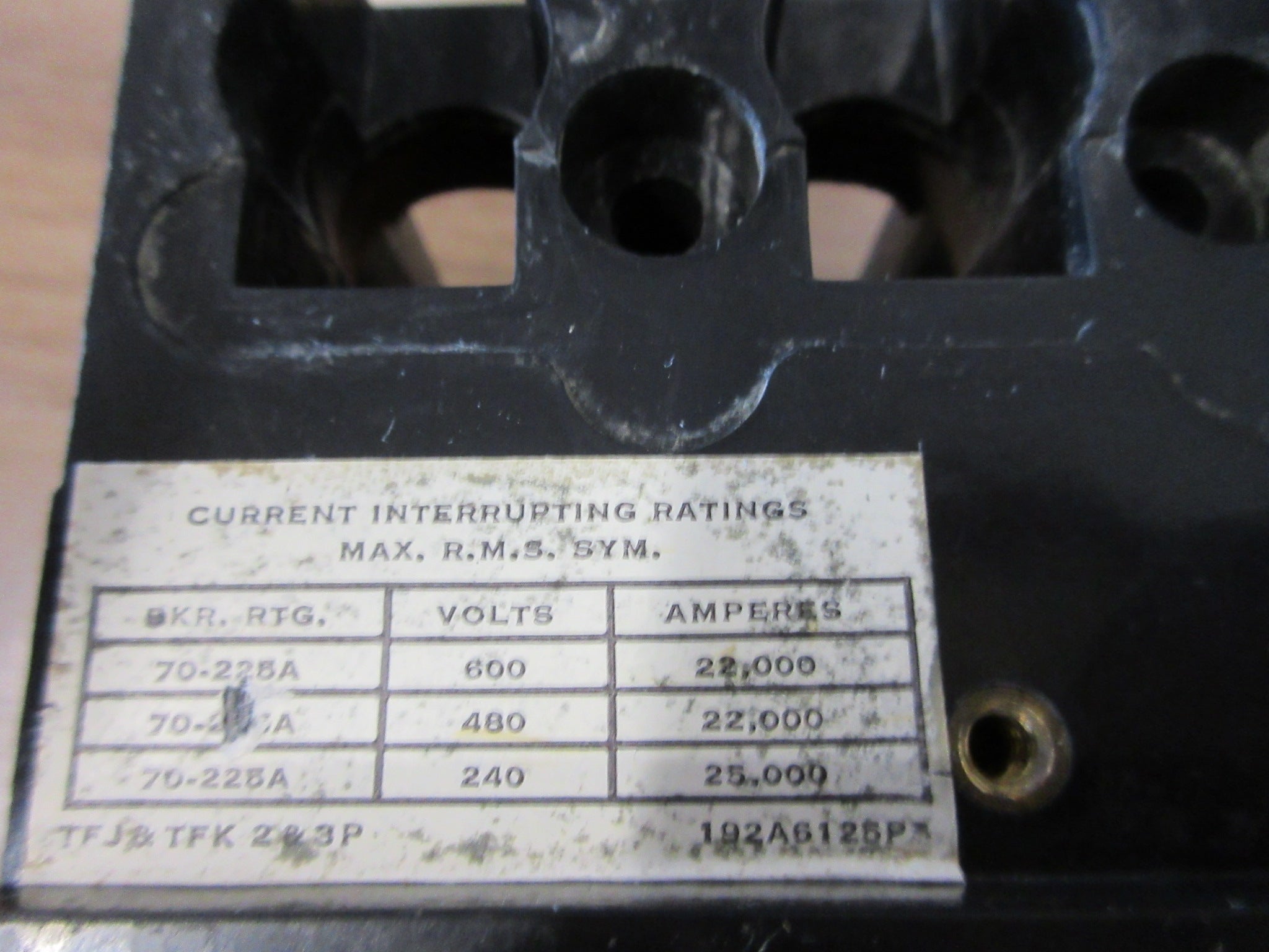 GE Circuit Breaker TFJ236125 125A 600V 3P (2) Mounting Screw Used