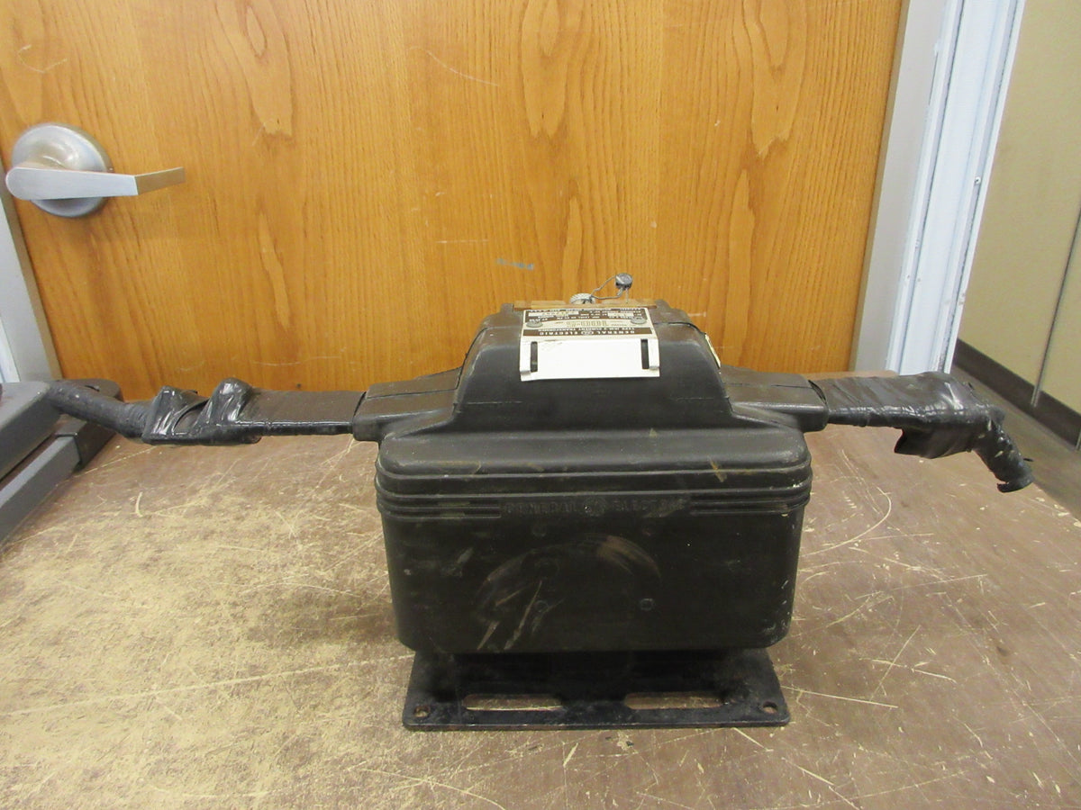 GE Type JKM-3 Current Transformer 497X29 Ratio 100:5A 5KV 25-60Hz 60-KV BIL Used Type JKM-3 Current Transformer 497X29 Ratio 100:5A 5KV 25-60Hz Used