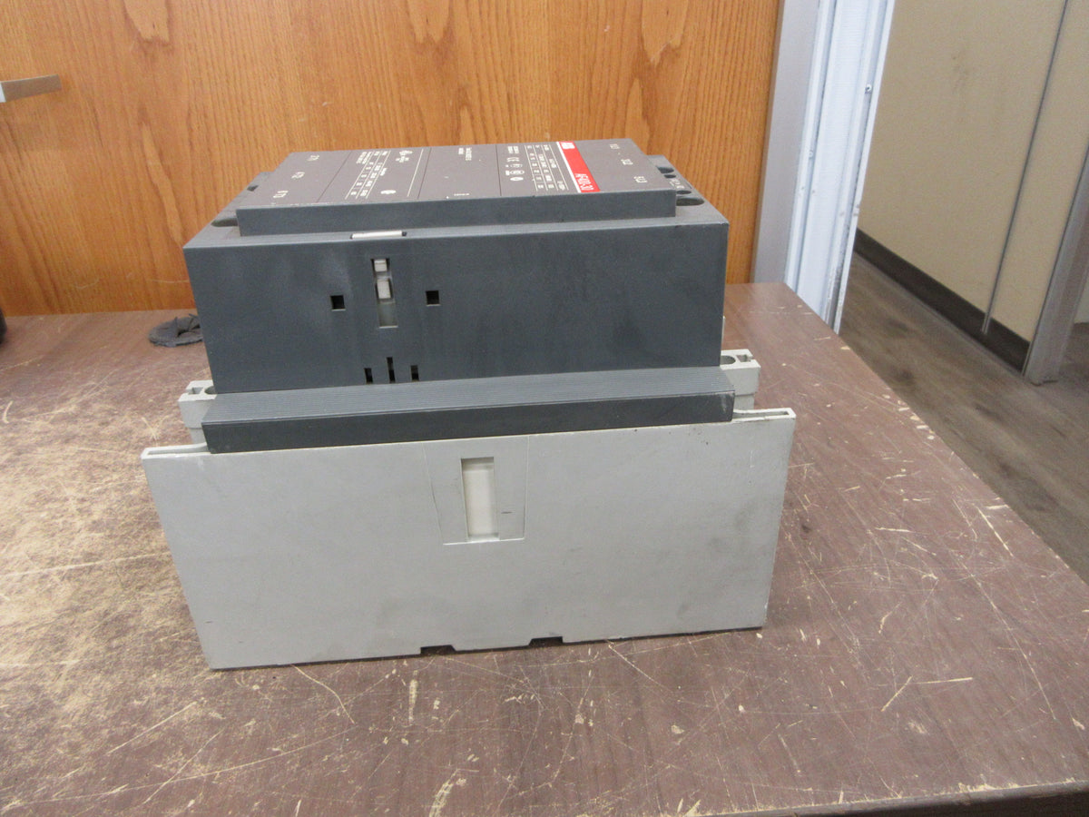 ABB Contactor AF400-30 100-250V AC/DC 550A 600V (1) Aux Contact Used
