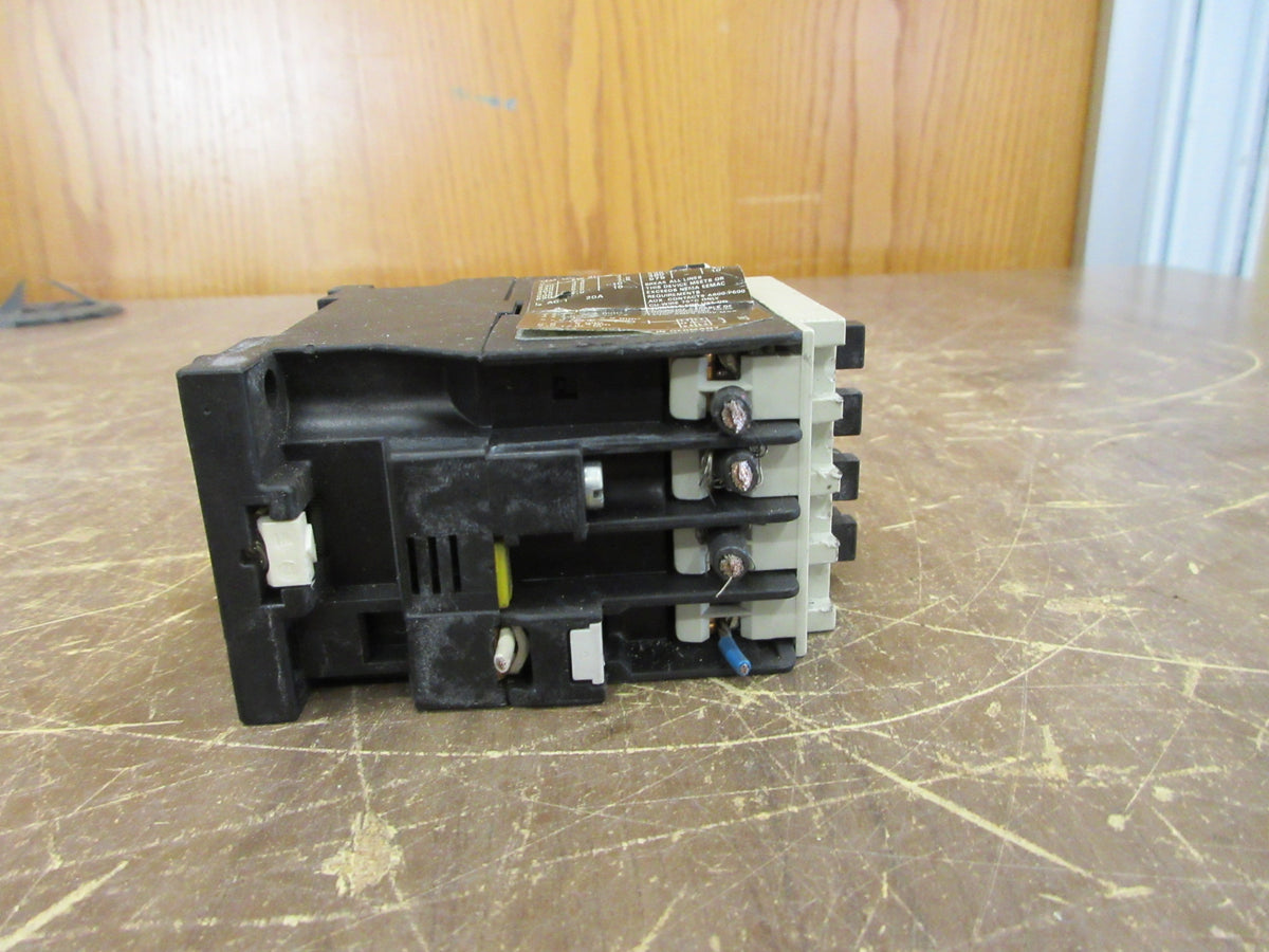 Siemens Contactor 3TF3110-0A 120V Coil 18A 600V Used