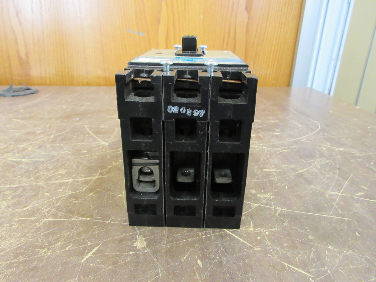 Siemens Sentron Circuit Breaker ED63B100 100A 600V 3P W/ Mounting Screws Used
