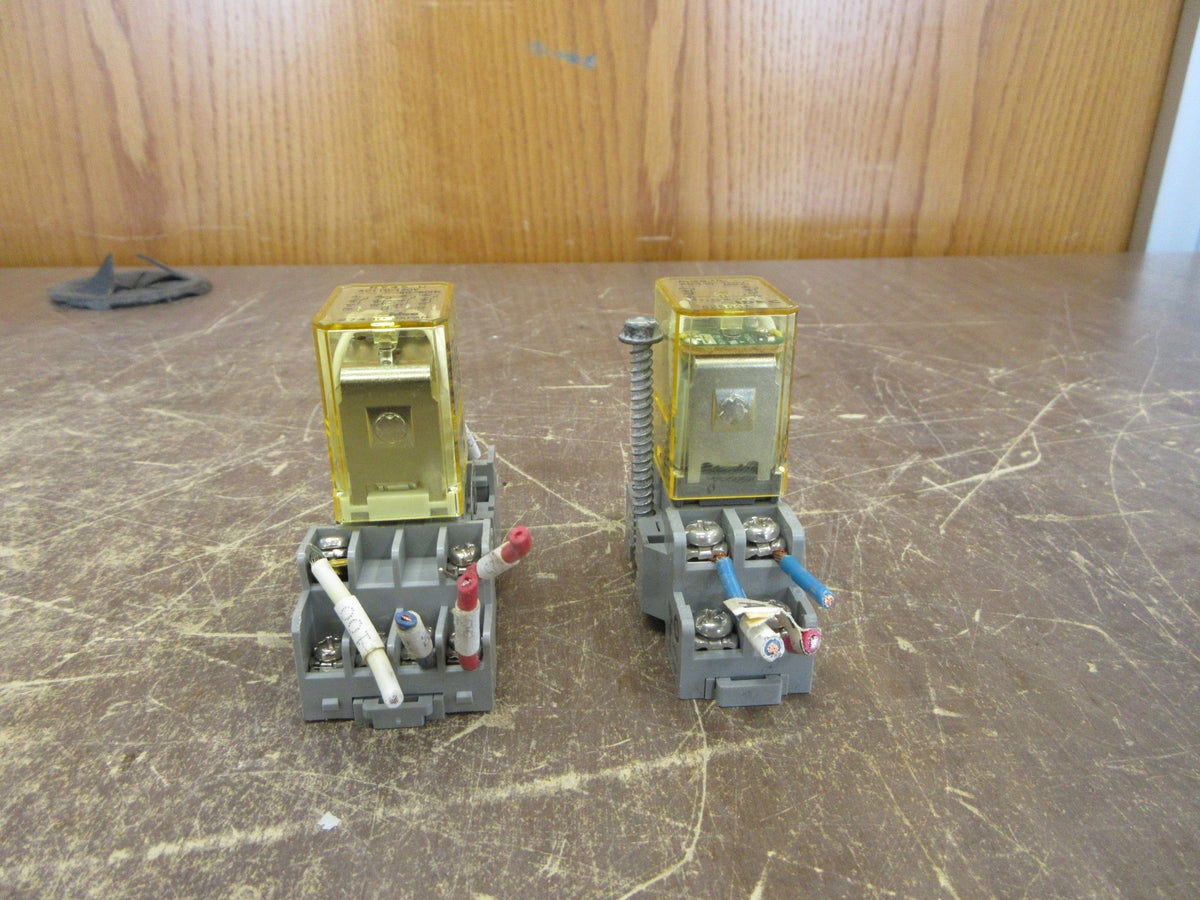 Idec Relay RH2B-UL 110-120V Coil * Lot of 2 * W/ Base Used