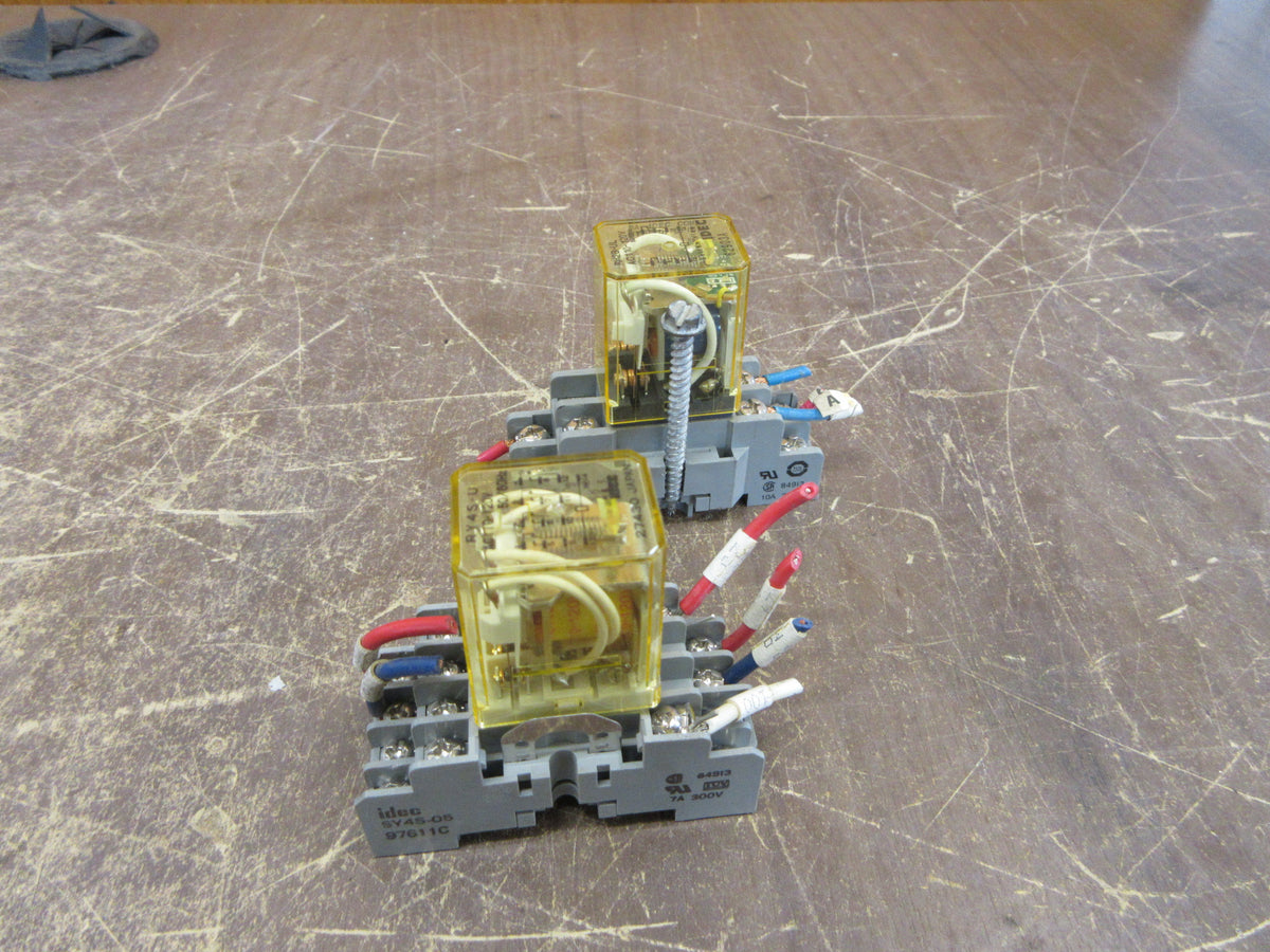 Idec Relay RH2B-UL 110-120V Coil * Lot of 2 * W/ Base Used