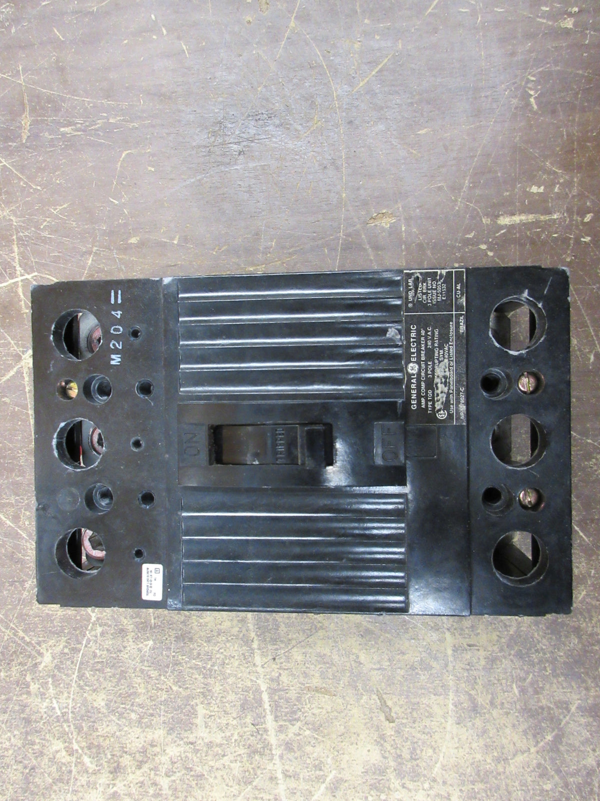 GE Circuit Breaker TQD32225 225A 240V 3P * (3) Lugs* Used