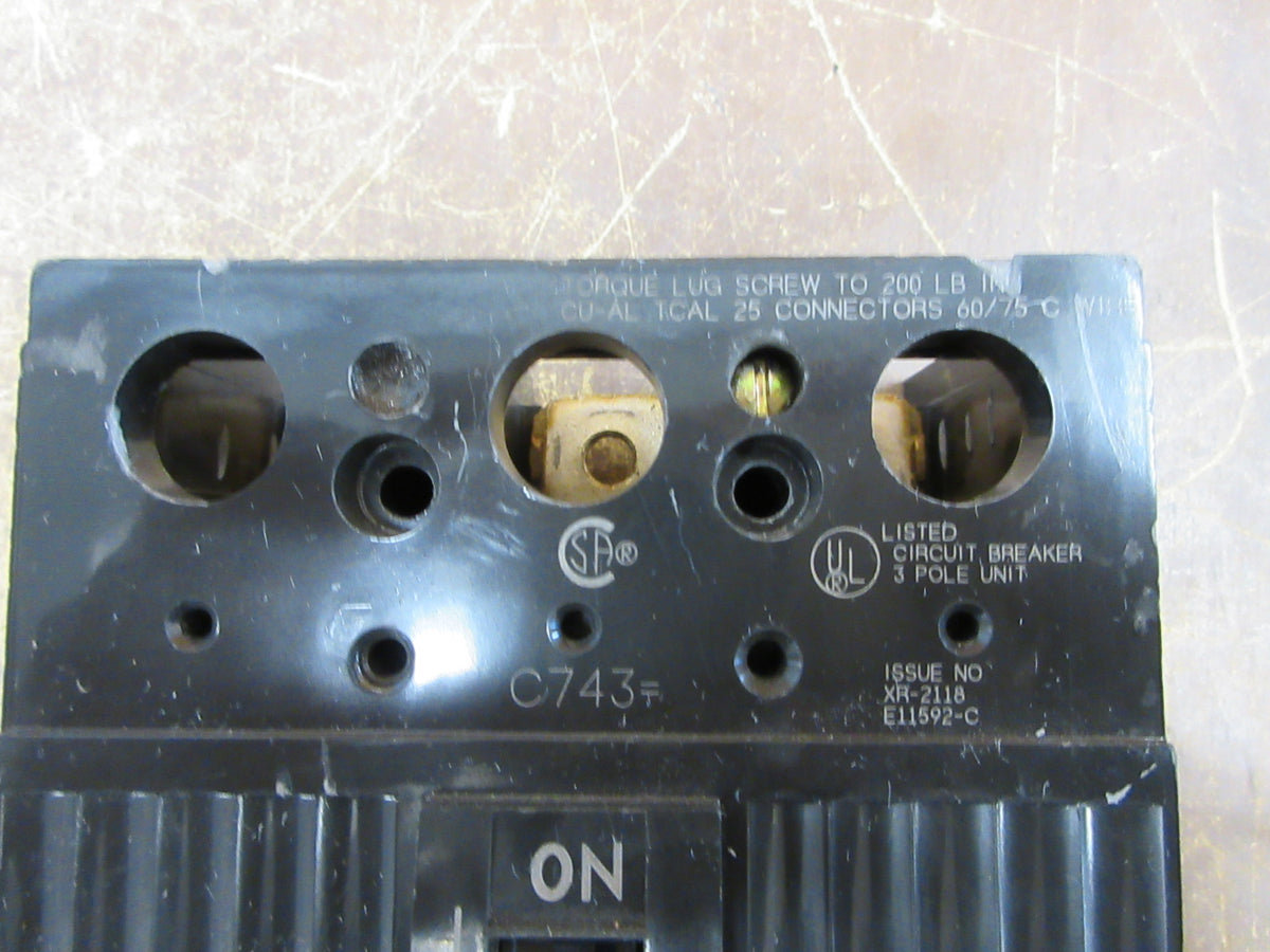 GE Circuit Breaker TQD32225 225A 240V 3P * No Lugs * Used