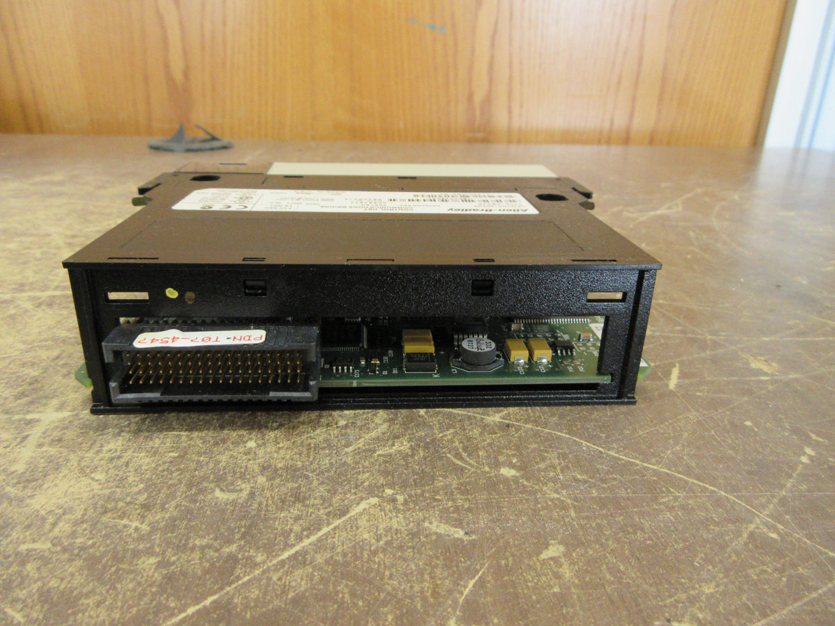 Allen-Bradley Control Net Comm. Bridge Module 1756-CN2 Ser, A F/W.V12.001 Used