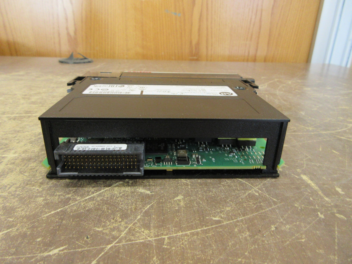 Allen-Bradley Controllogix Analog Input Module 1756-IF8I Ser. B F/W: 3.005 Used