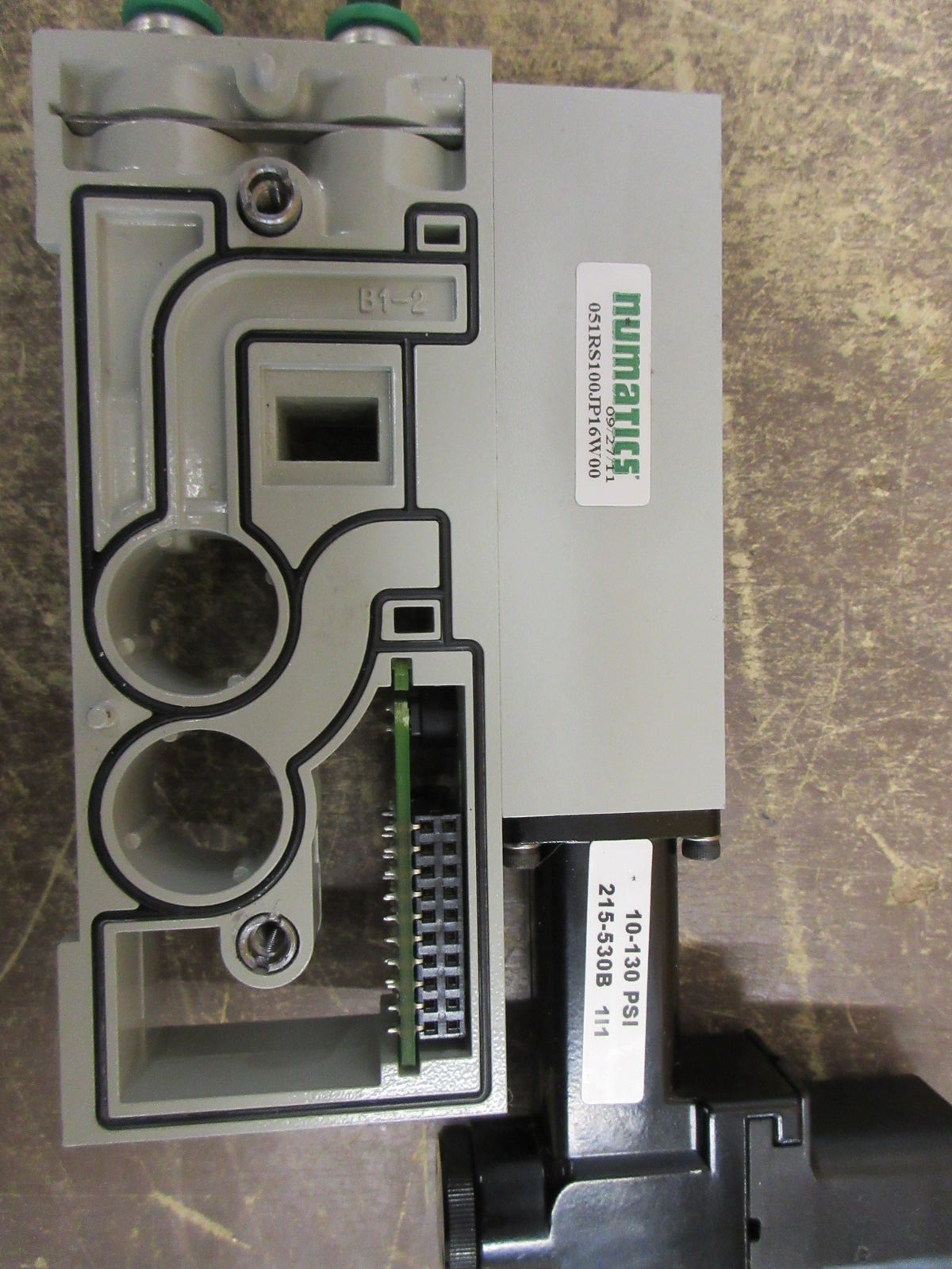 Numatics Penumatic Sandwich Regulator 051RS100JP16W00 10-130 PSI Used