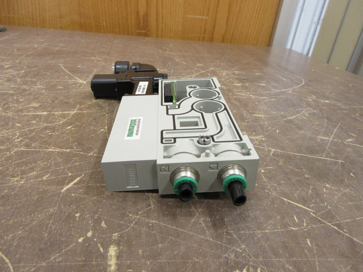 Numatics Penumatic Sandwich Regulator 051RS100JP16W00 10-130 PSI Used