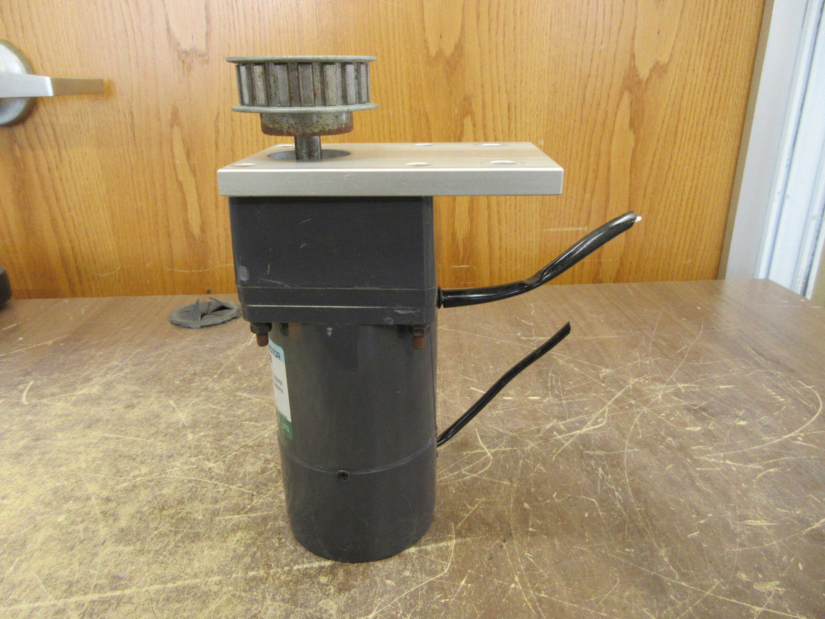 Li Ming Gearmotor CG08B15S10/CM08IG25SBB 25W 220V 1Ph 60Hz 0.2A 1.5uF Used