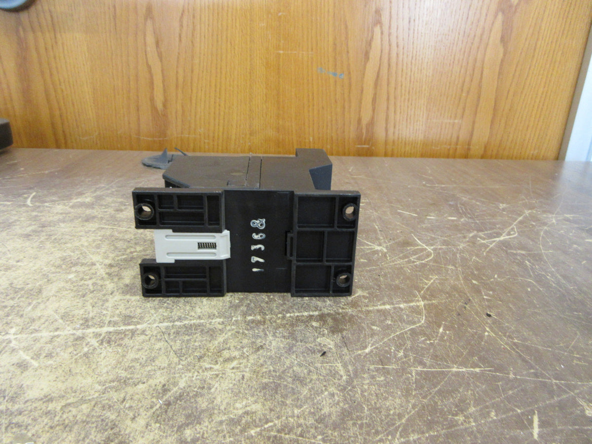 Solid State Overload RT22G Trip: 42-55A W/DIN-Rail Adapter Used