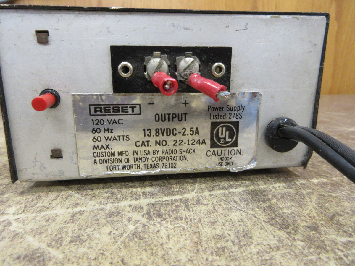 Radio Shack Power Supply 22-124A 60W Input:120VAC 60Hz * Cut Cord * Used
