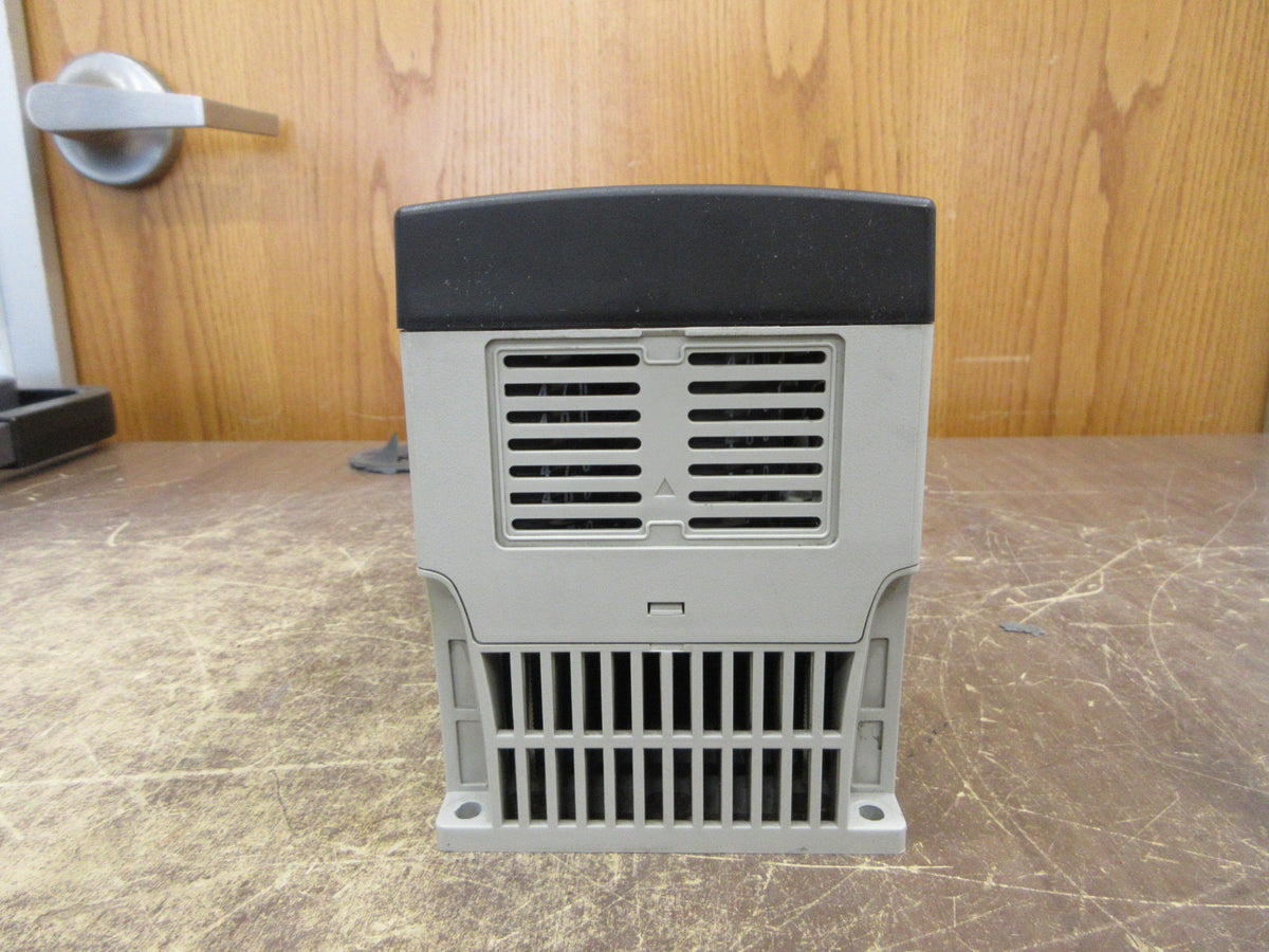 Allen-Bradley PowerFlex 40 AC Drive 22B-D4P0N104 Ser. A 2HP 3Ph Used