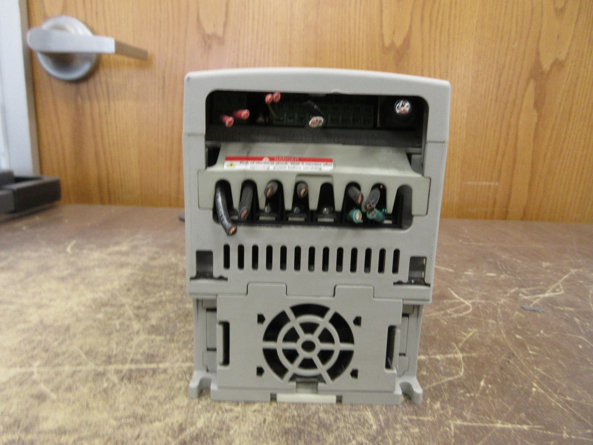 Allen-Bradley PowerFlex 40 AC Drive 22B-D4P0N104 Ser. A 2HP 3Ph Used