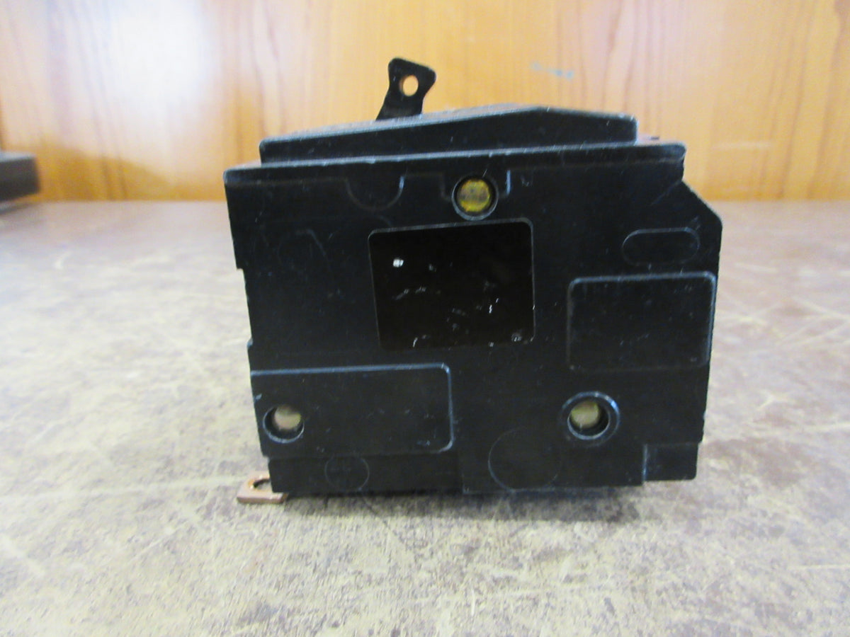 Square D Bolt-on Circuit Breaker QOB325 254A 240V 3P * No Mounting bolts Used