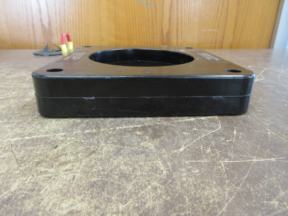 Eaton Cutler-Hammer Current Transformer 42-3072-10 Ratio 1500:5A 600V Used