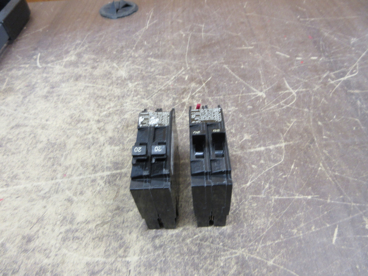 Siemens Clip-on Tandem Circuit Breaker Q2020NC 20A/20A 120/240V 2P Used