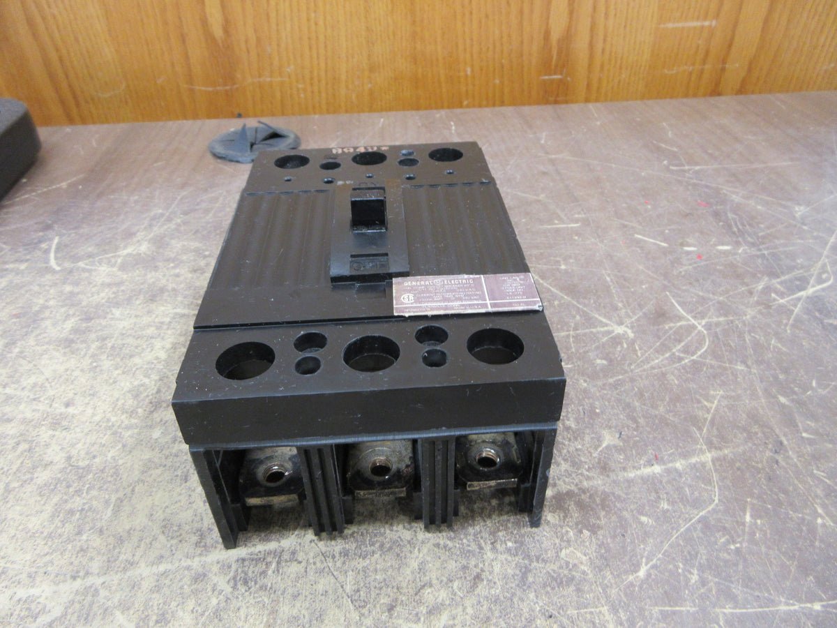 GE Circuit Breaker TQD32200 200A 240V 3P (3) Lugs Used