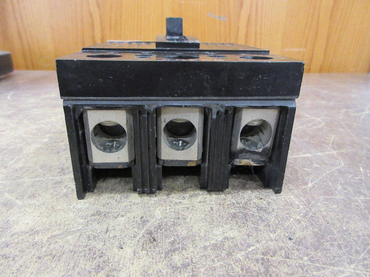 GE Circuit Breaker TQD32200 200A 240V 3P (3) Lugs Used