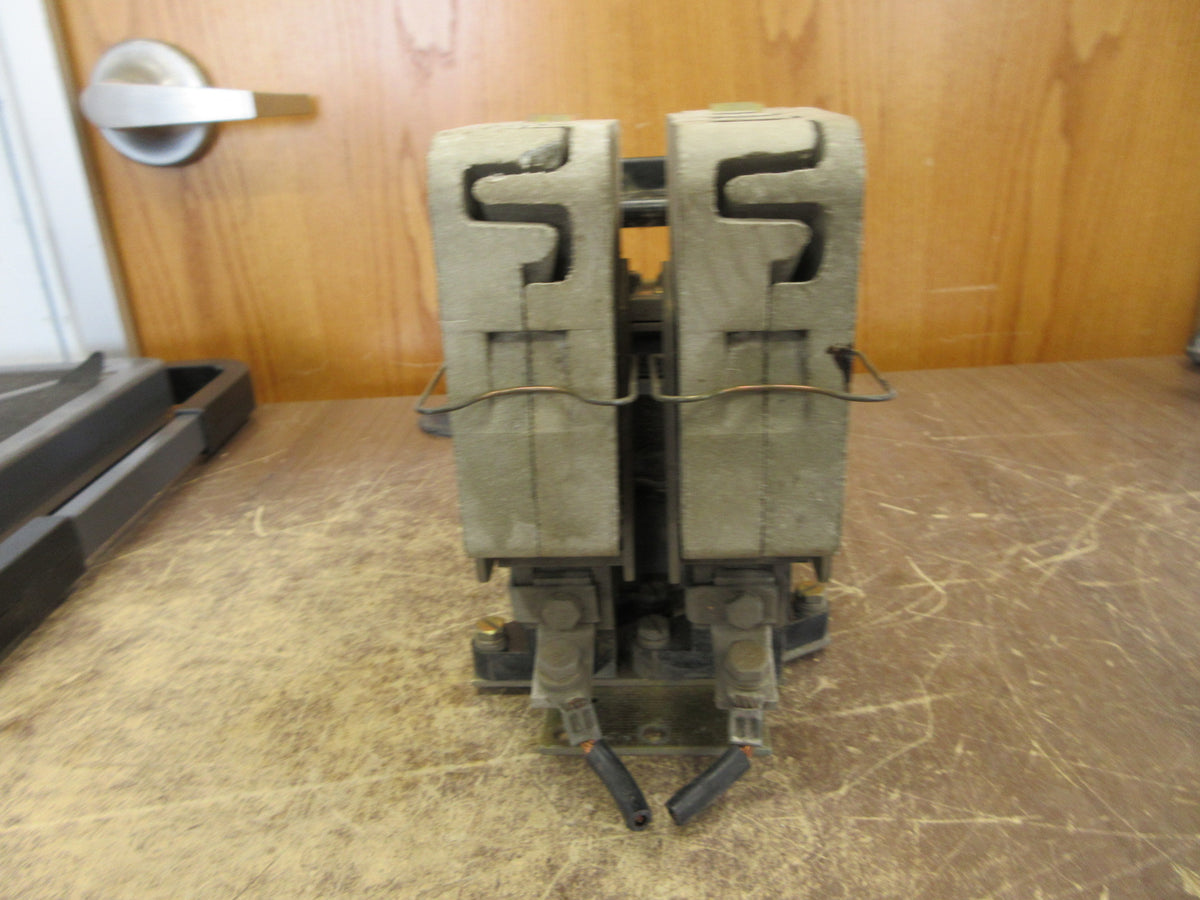 GE Contactor 1622AM504P 100A 600V Used