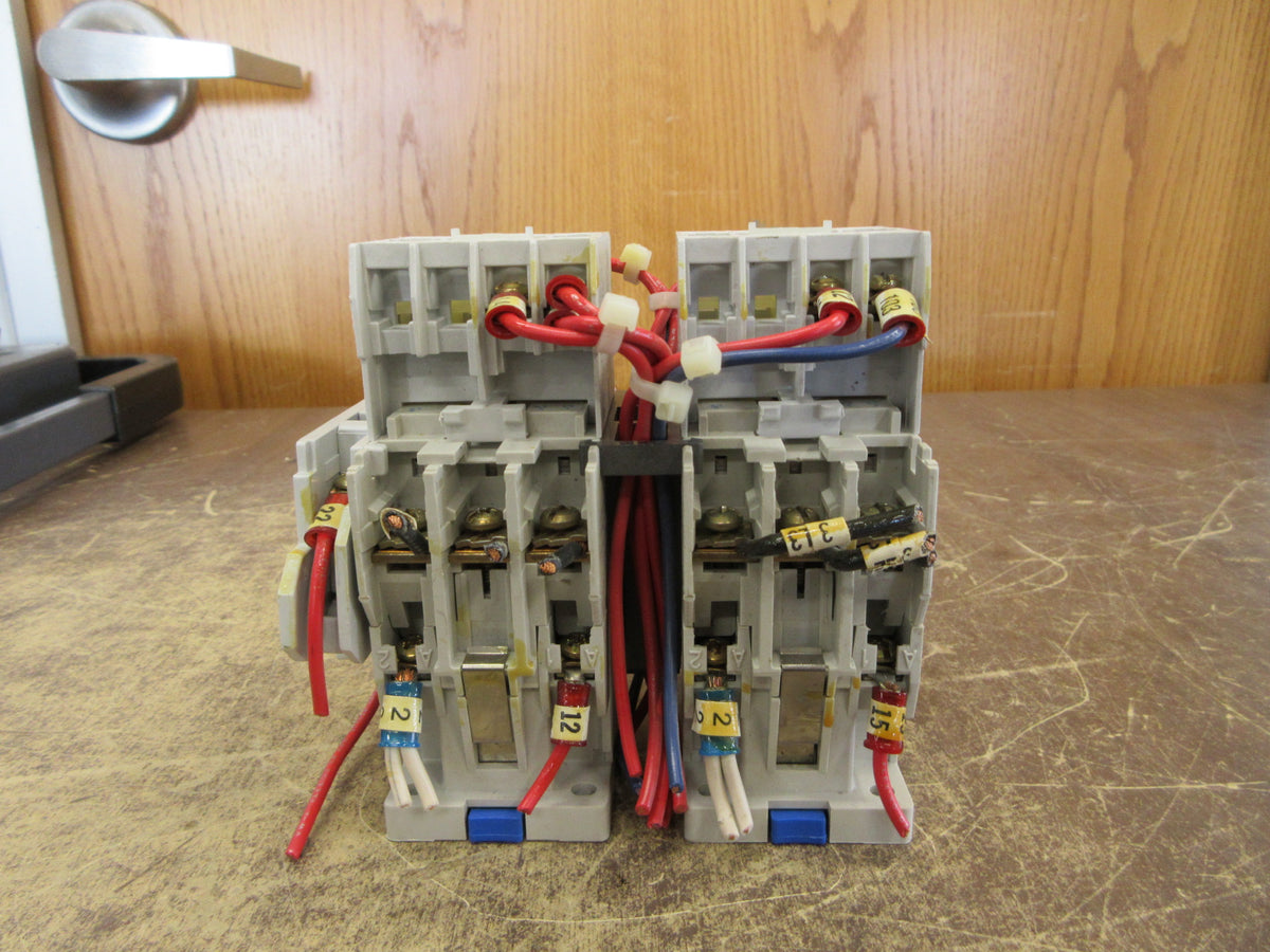Cutler-Hammer Reversing Contactor CE15ENS3 Ser. B1 120V Coil 25A 600V Used