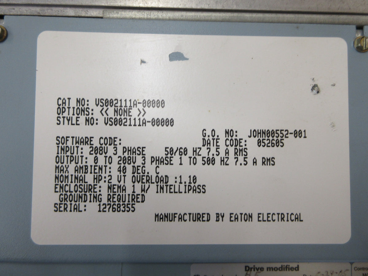 Eaton Johnson Controls AC Drive w/bypass VS002111A-00000 2HP 3Ph w/Keypad Used