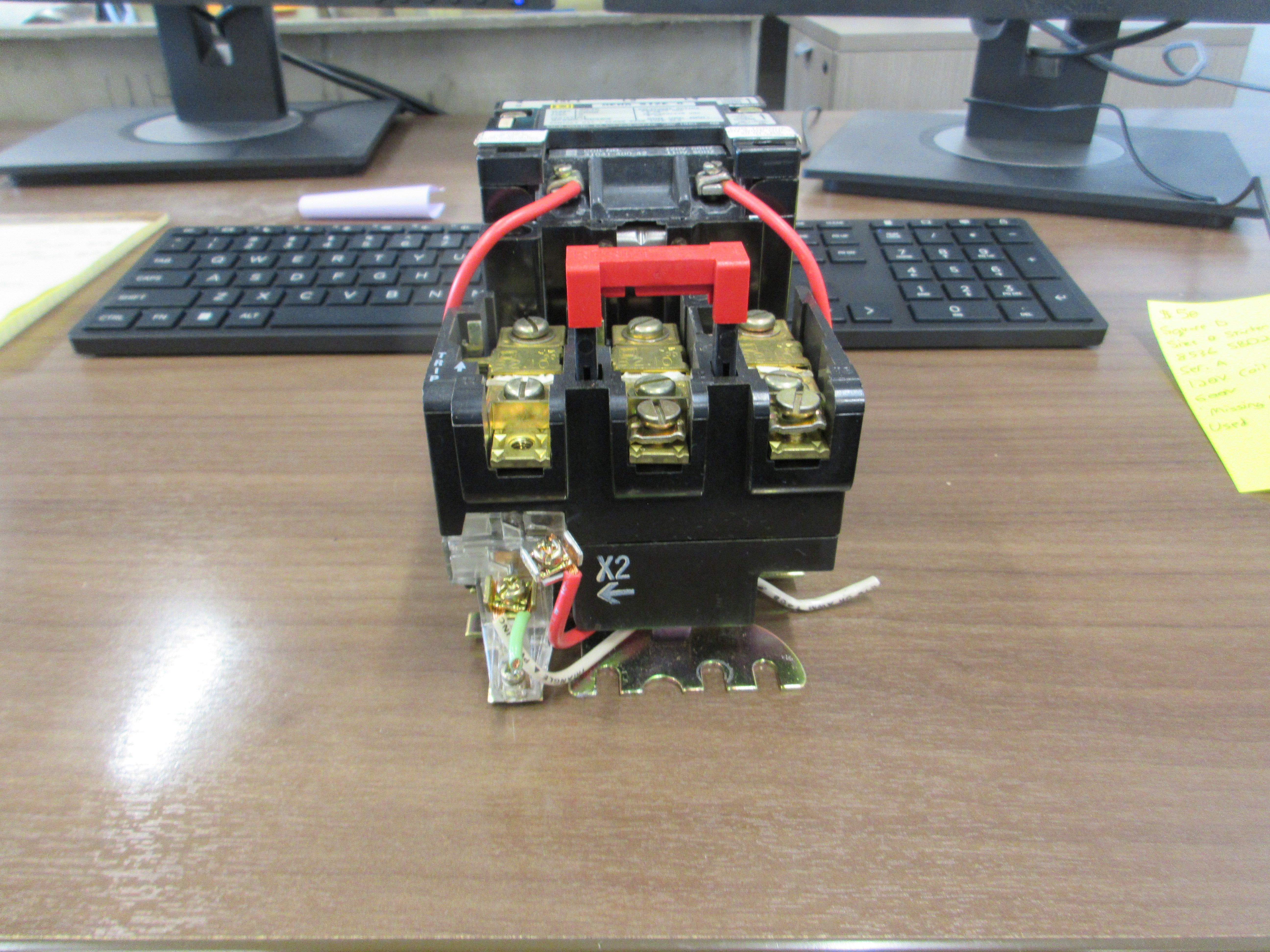 Square D Size 0 Starter 8536 SBO2 S Ser. A 120V Coil 600V Used