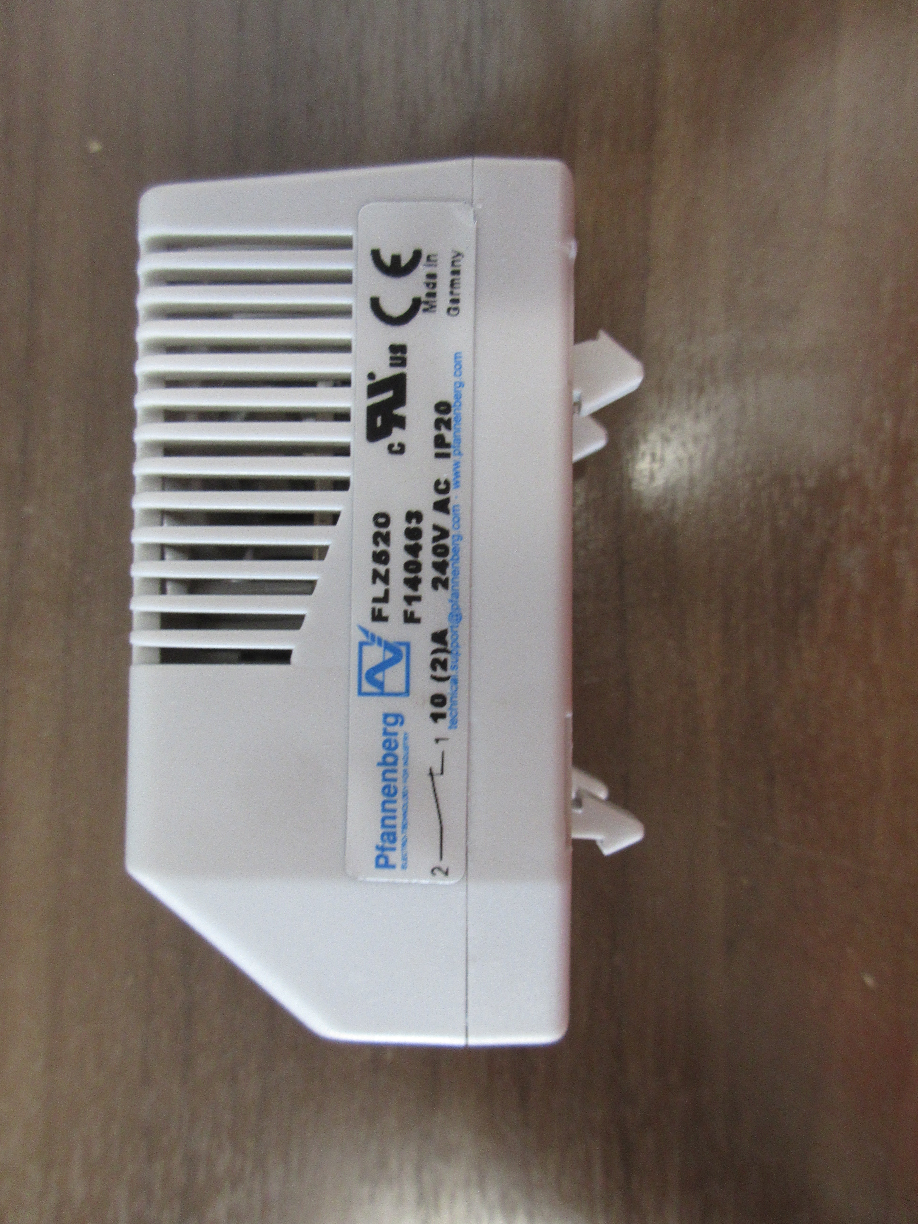 Pfannenberg Thermostat FLZ520 Range: 30-130°F Used