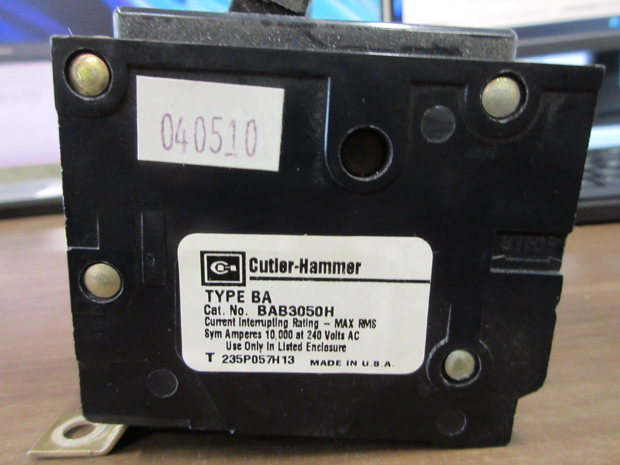 Cutler -Hammer Type BA Bolt-On Circuit Breaker BAB3050H 50A 240V 3P Used