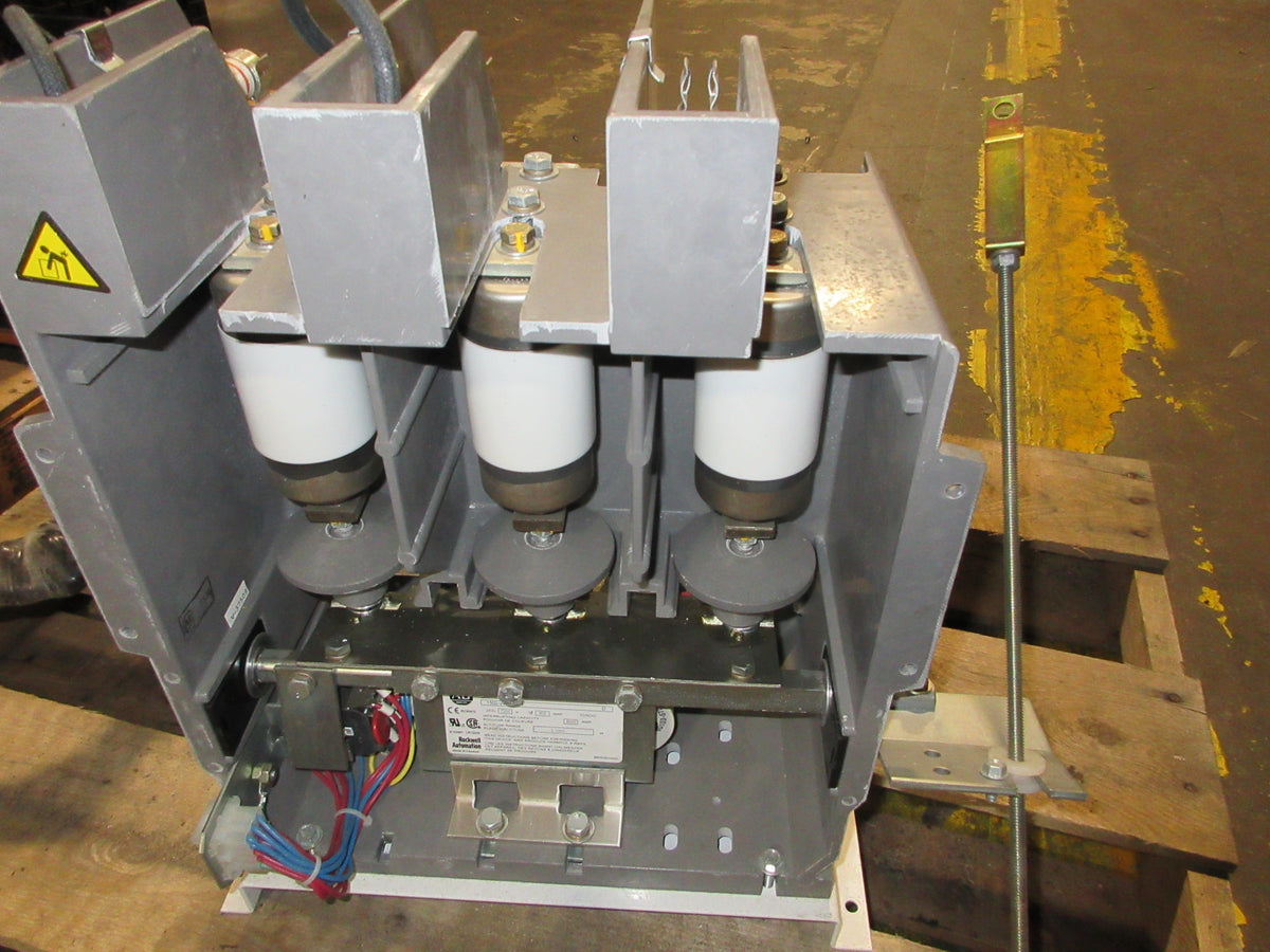 Allen-Bradley Vacuum Contactor 1502-V4DBDA-1 Ser. D 400A 2500-7200V 3Ph Used