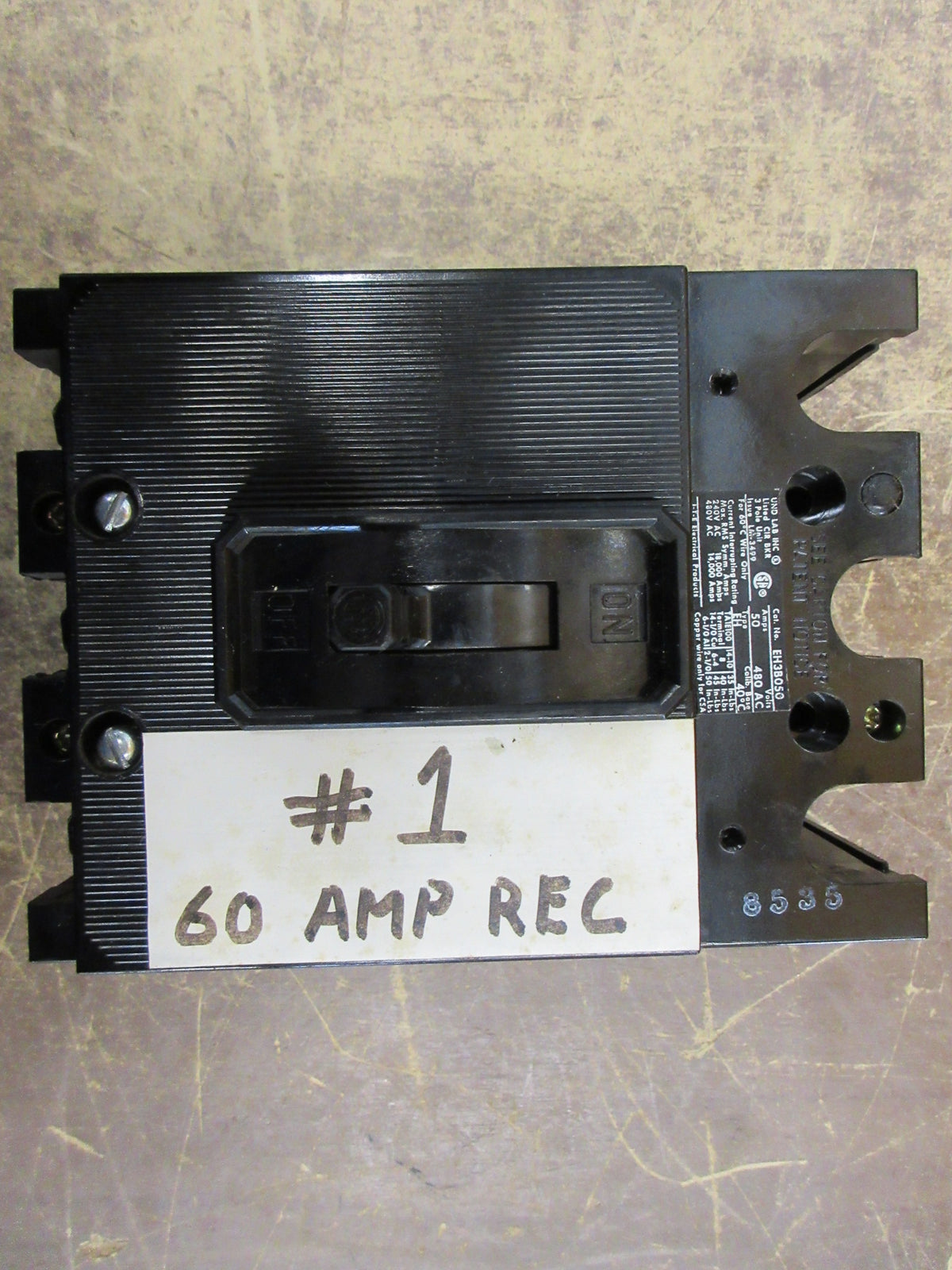 ITE Circuit Breaker EH3B050 50A 480V 3P (2) Mounting Screws Used