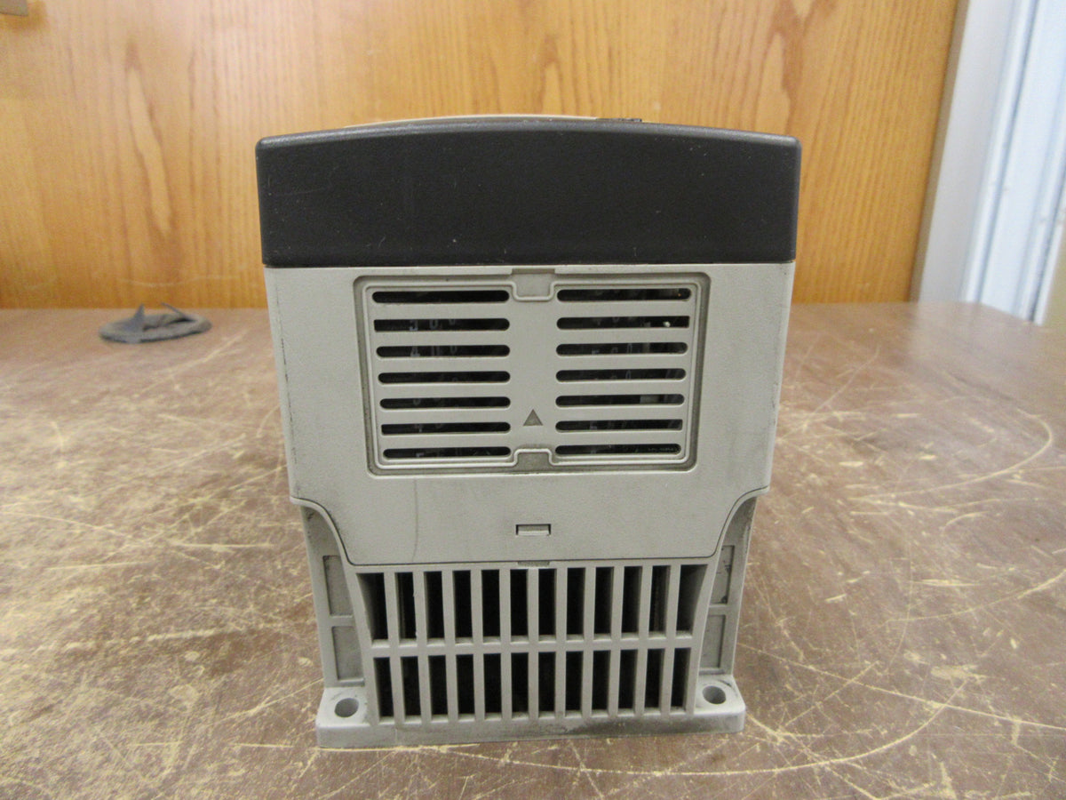 Allen-Bradley PowerFlex 40 AC Drive 22B-D6P0N104 Ser. A 3HP 3Ph Used