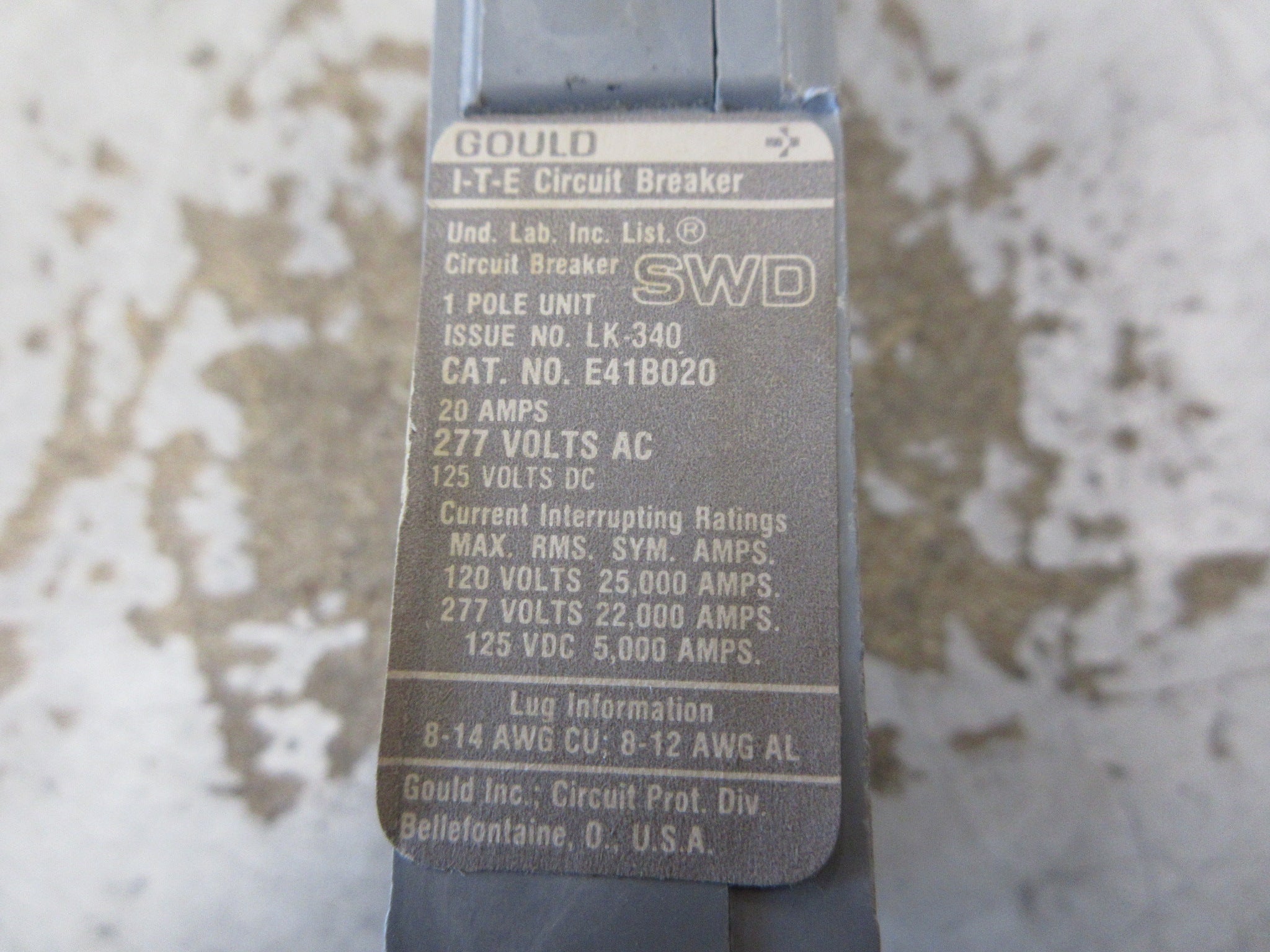 Gould ITE Circuit Breaker E41B020 20A 277V 1P Used