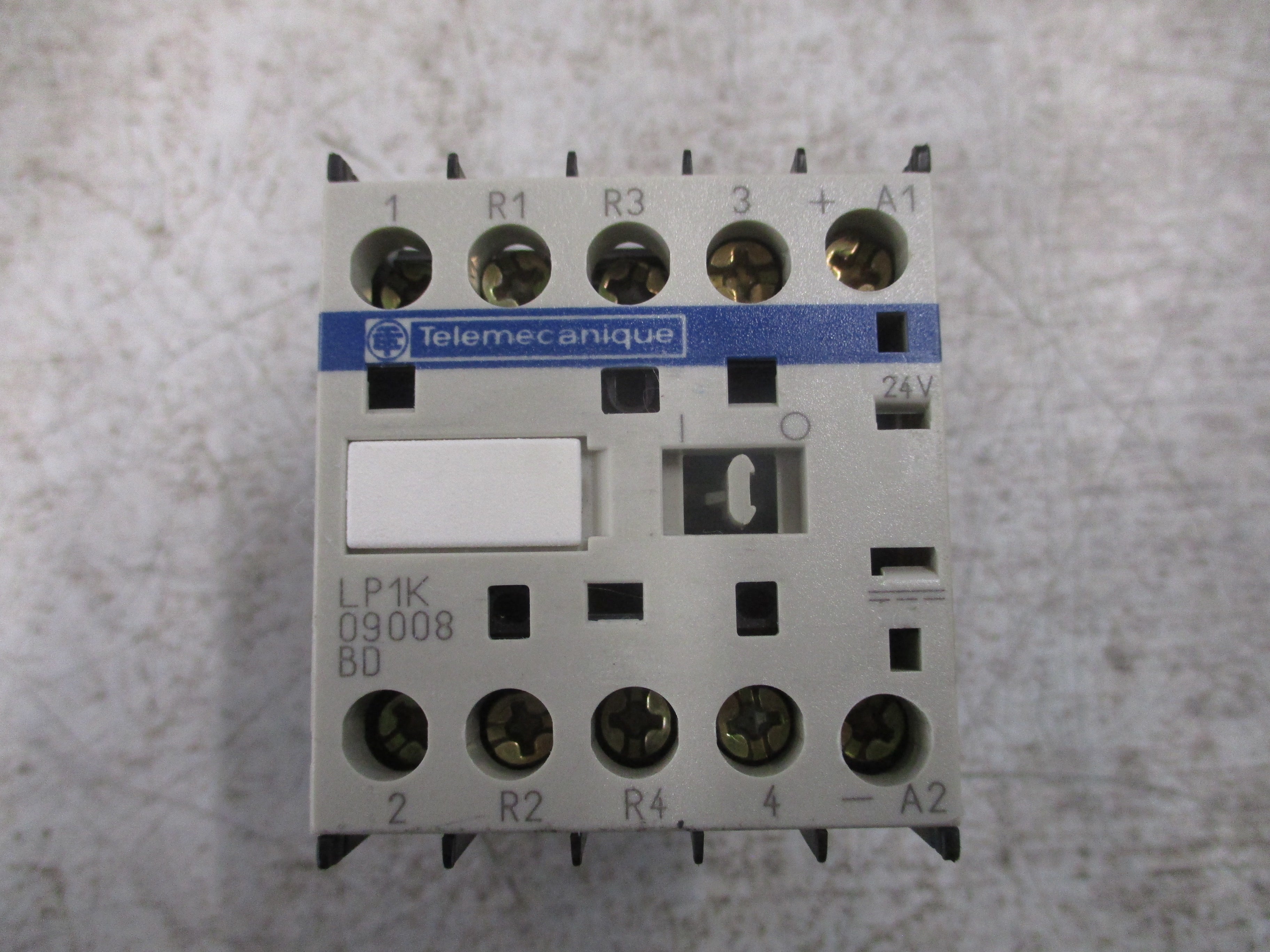 Telemecanique Contactor LP1K 09008 BD 24VDC Coil 20A 600V Used