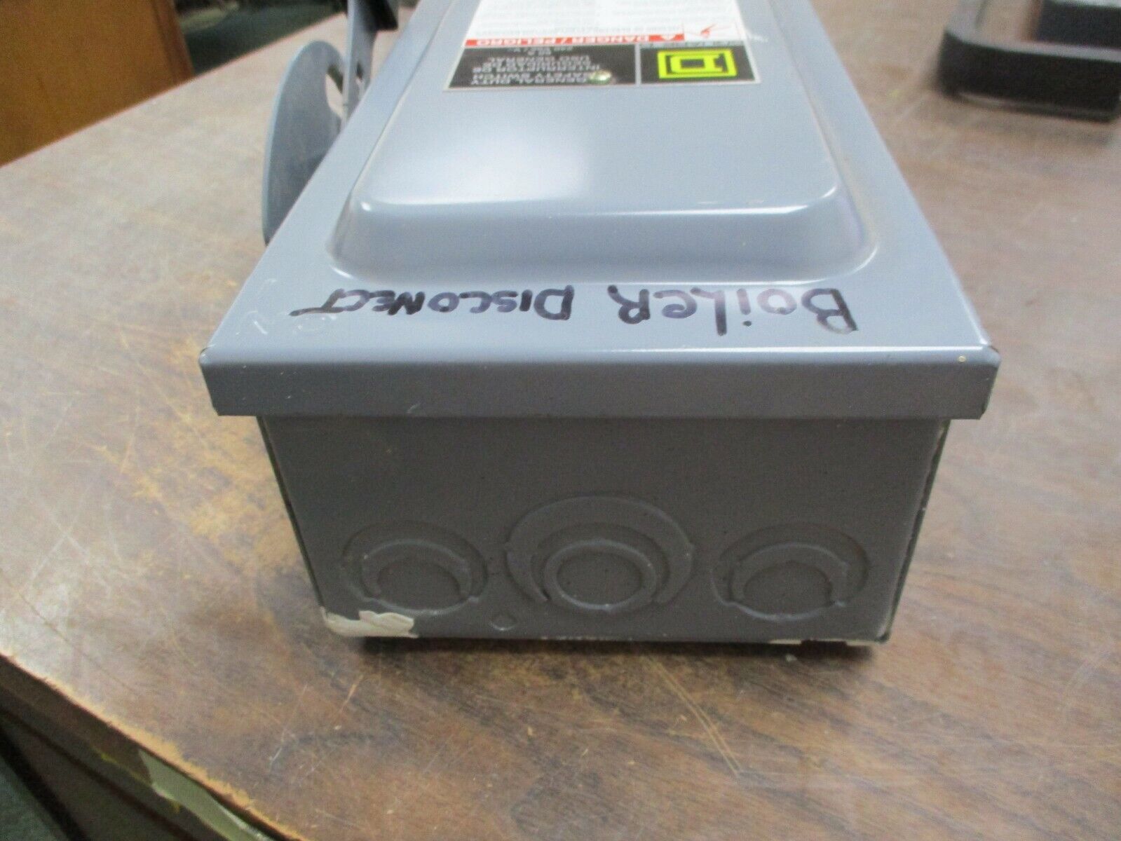 Square D Fusible Safety Switch D222N 60A 240V 2P Used