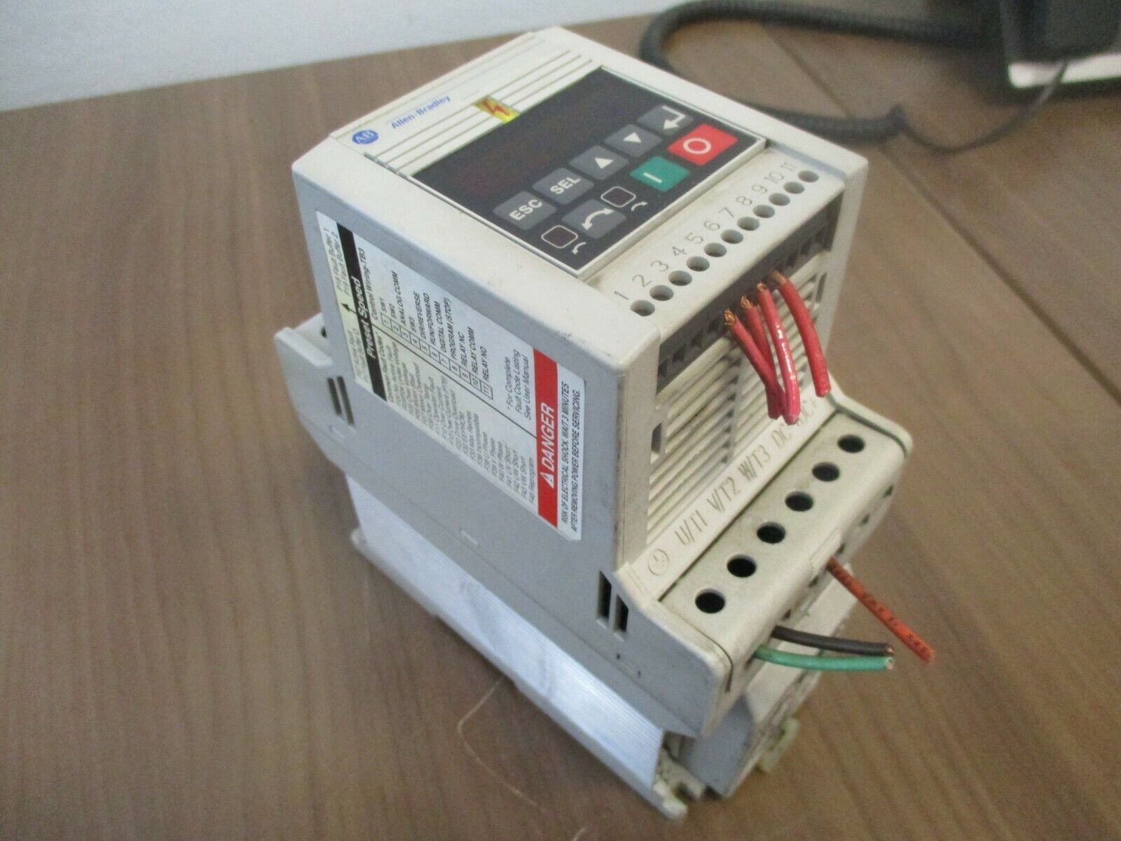 Allen-Bradley Preset Speed Controller 160-BA04NPS1P1 Ser. C FRN: 7.06 2HP Used