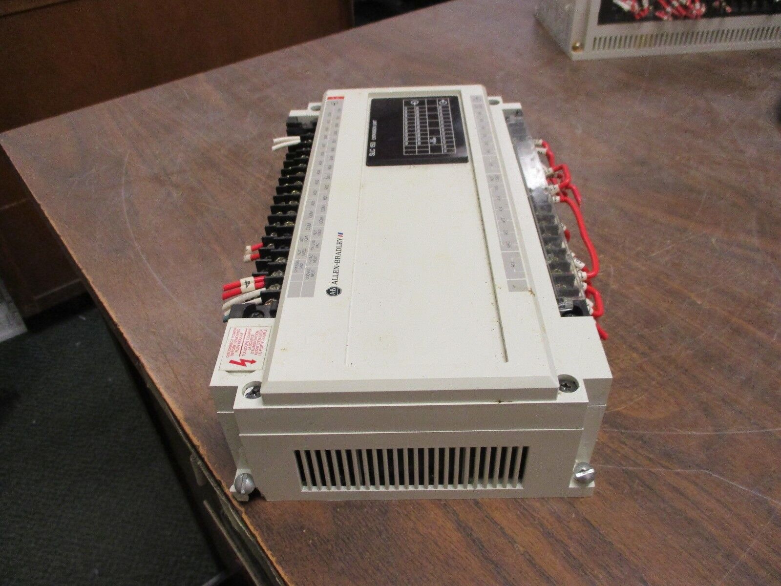 Allen-Bradley SLC 150 Expansion Unit 1745-E151 Ser B Broken Mounting Foot* Used