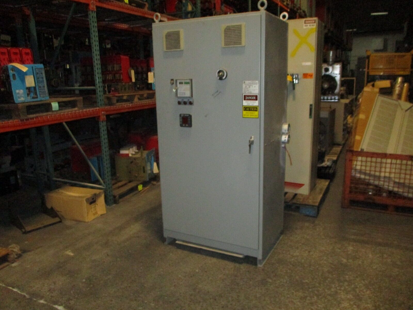 Eaton Autovar Power Capacitor Bank 350TPHSD431MS2 350kVAR 480V 3Ph 60Hz Used